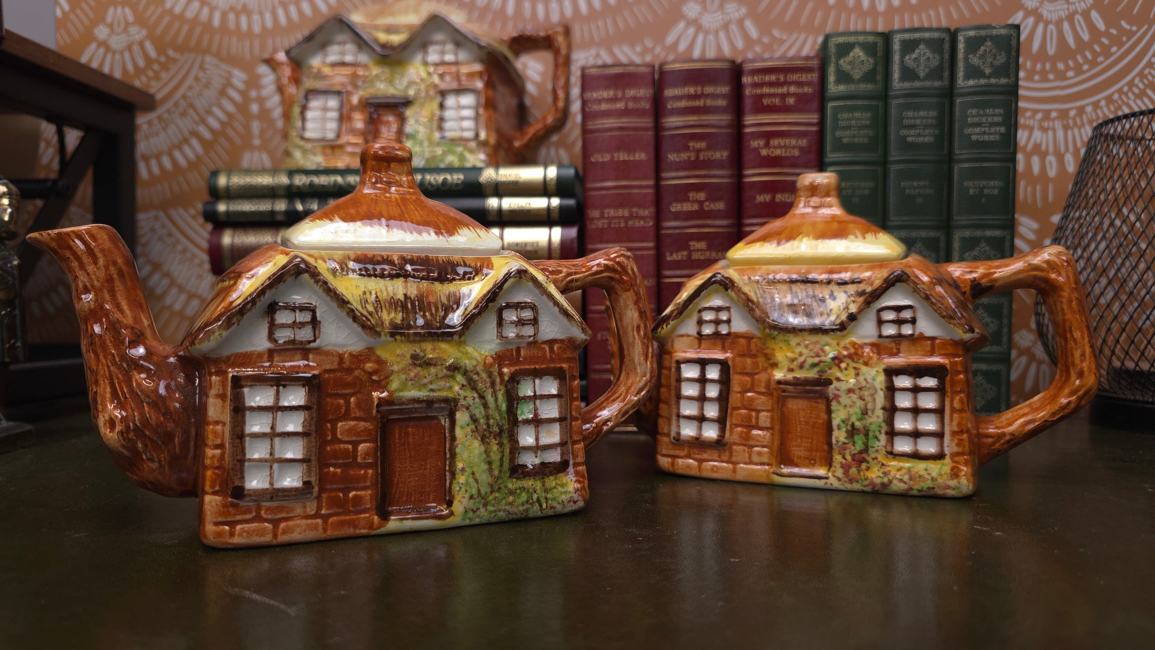 Welcome to Rare Finds House: Vintage Collectables, Figurines, Ceramics & Unique Home Décor