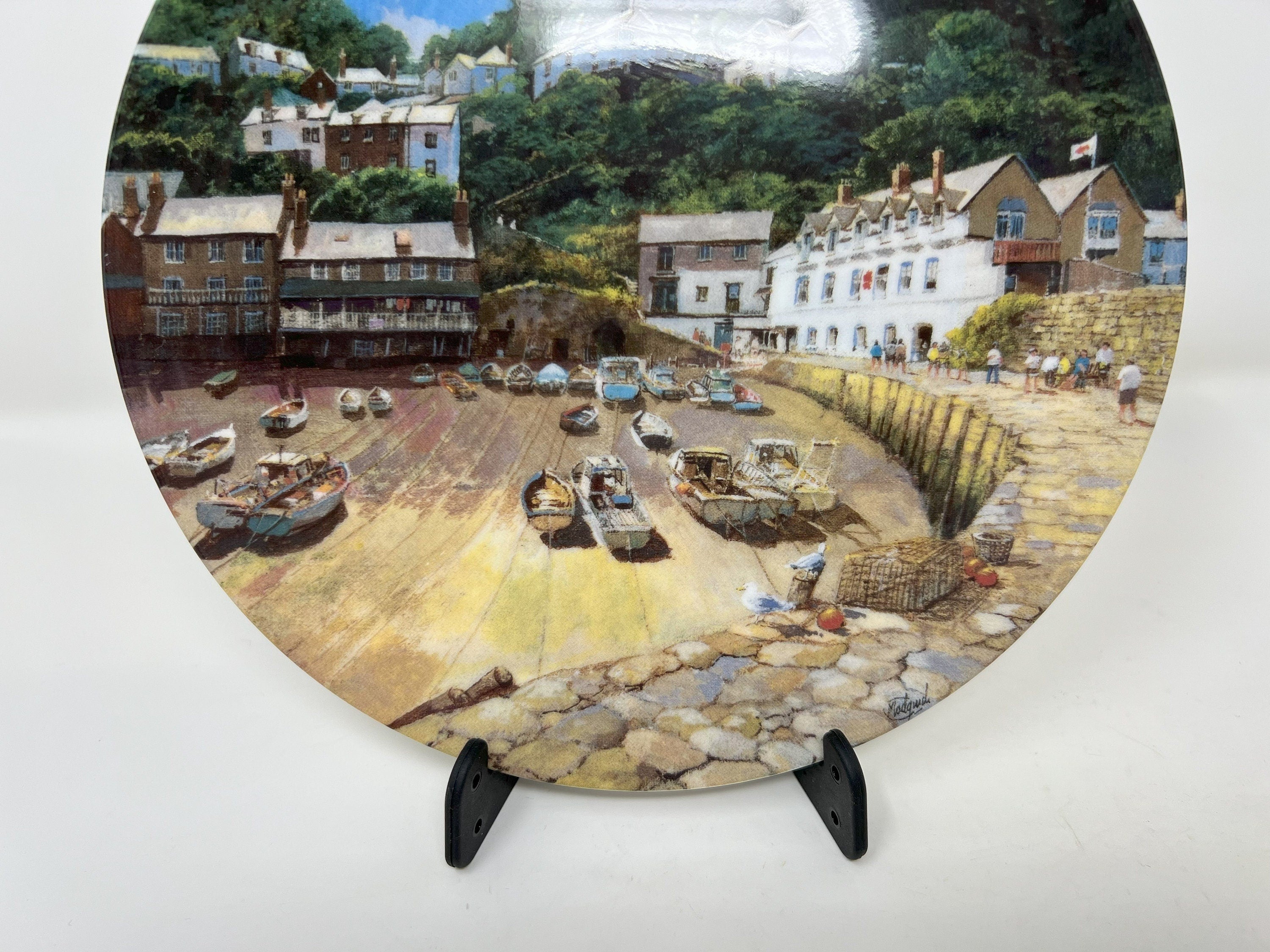 Wedgwood Clovelly Plate – Bone China Safe Harbours Collection