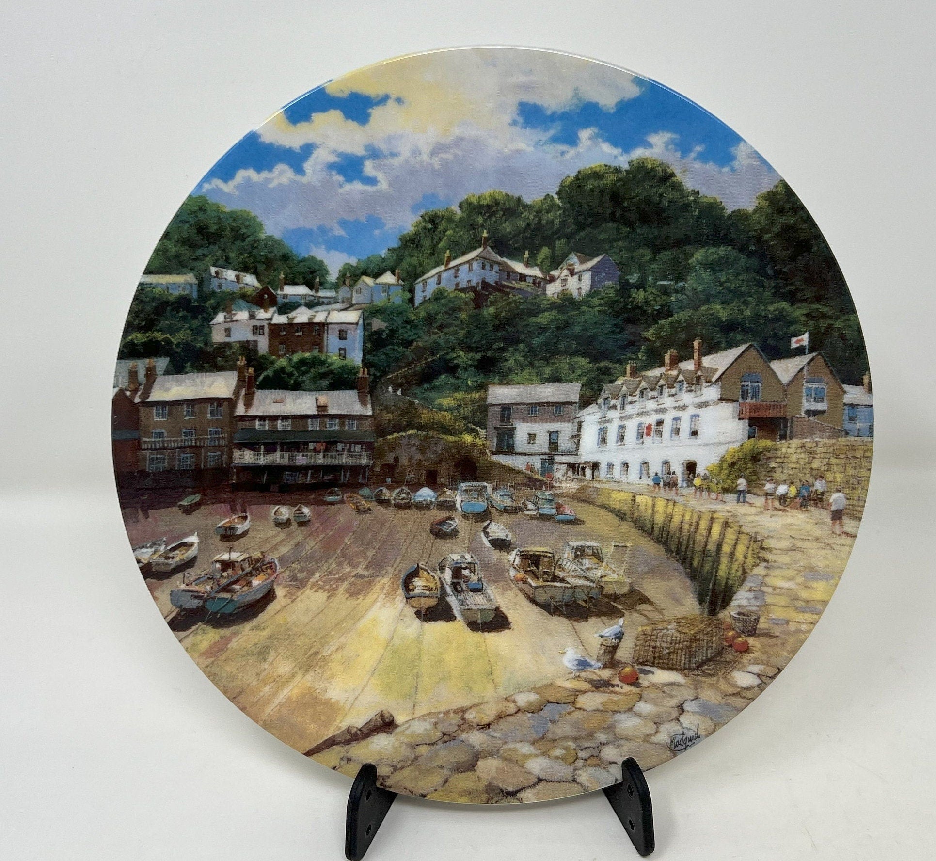 Wedgwood Clovelly Plate – Bone China Safe Harbours Collection