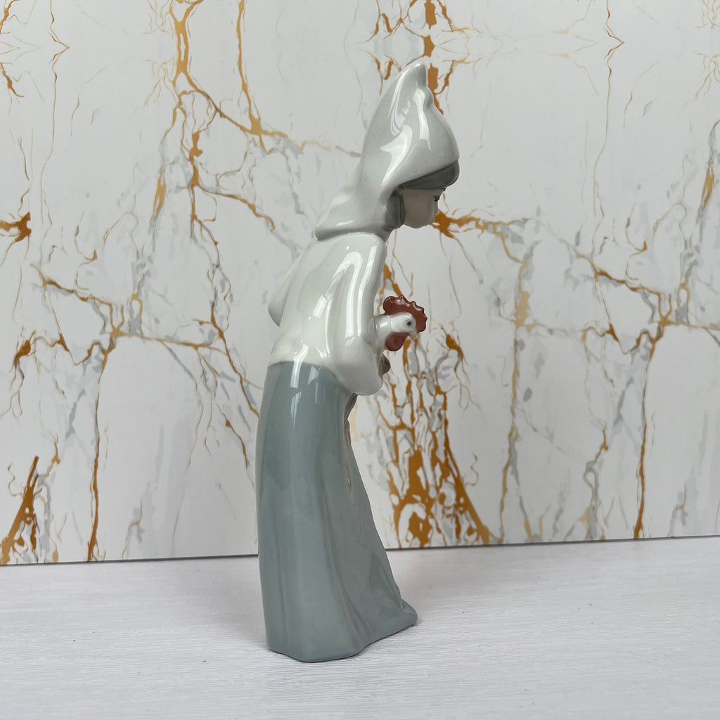 Lladro Porcelain Figurine Farm Girl with Rooster 4677