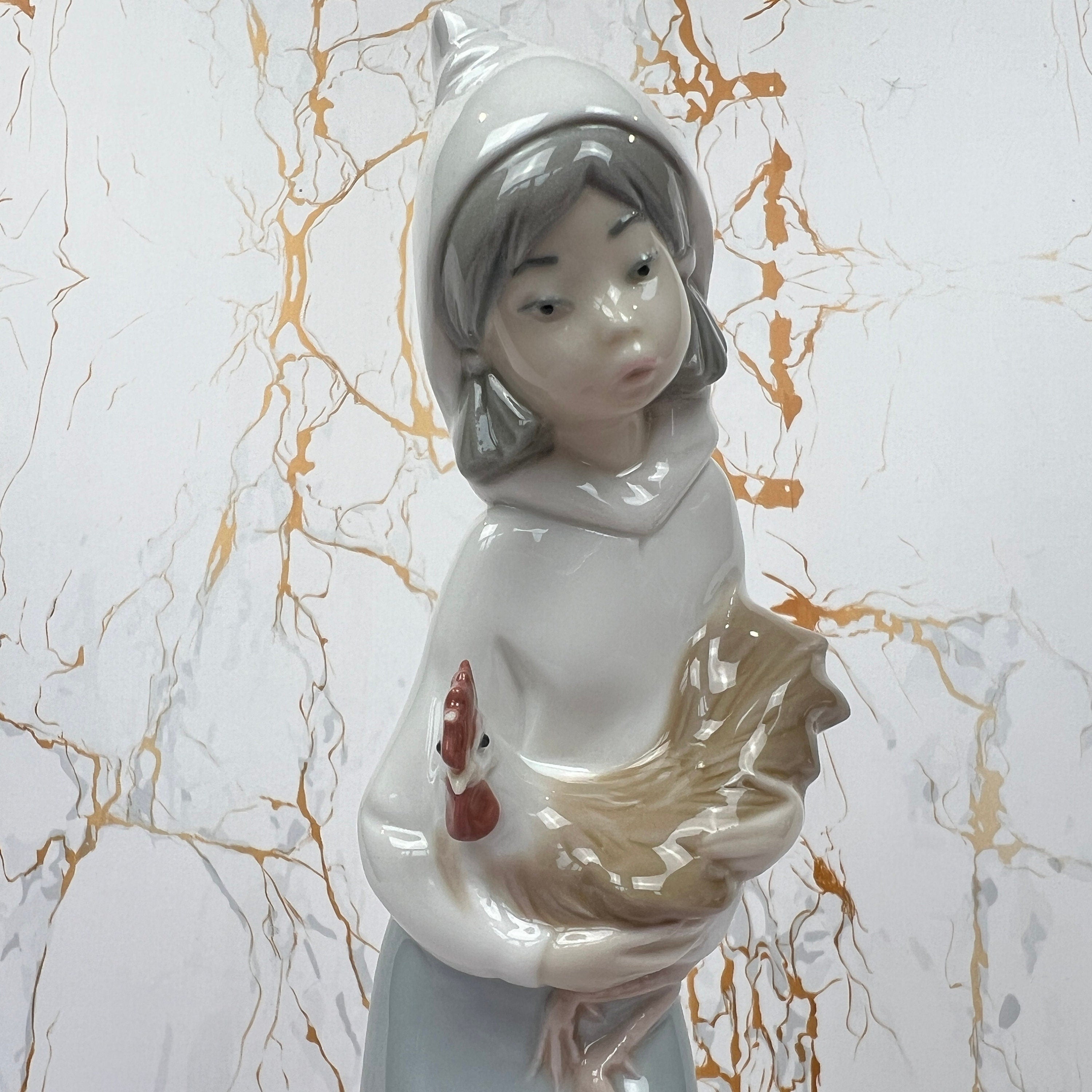 Lladro Porcelain Figurine Farm Girl with Rooster 4677