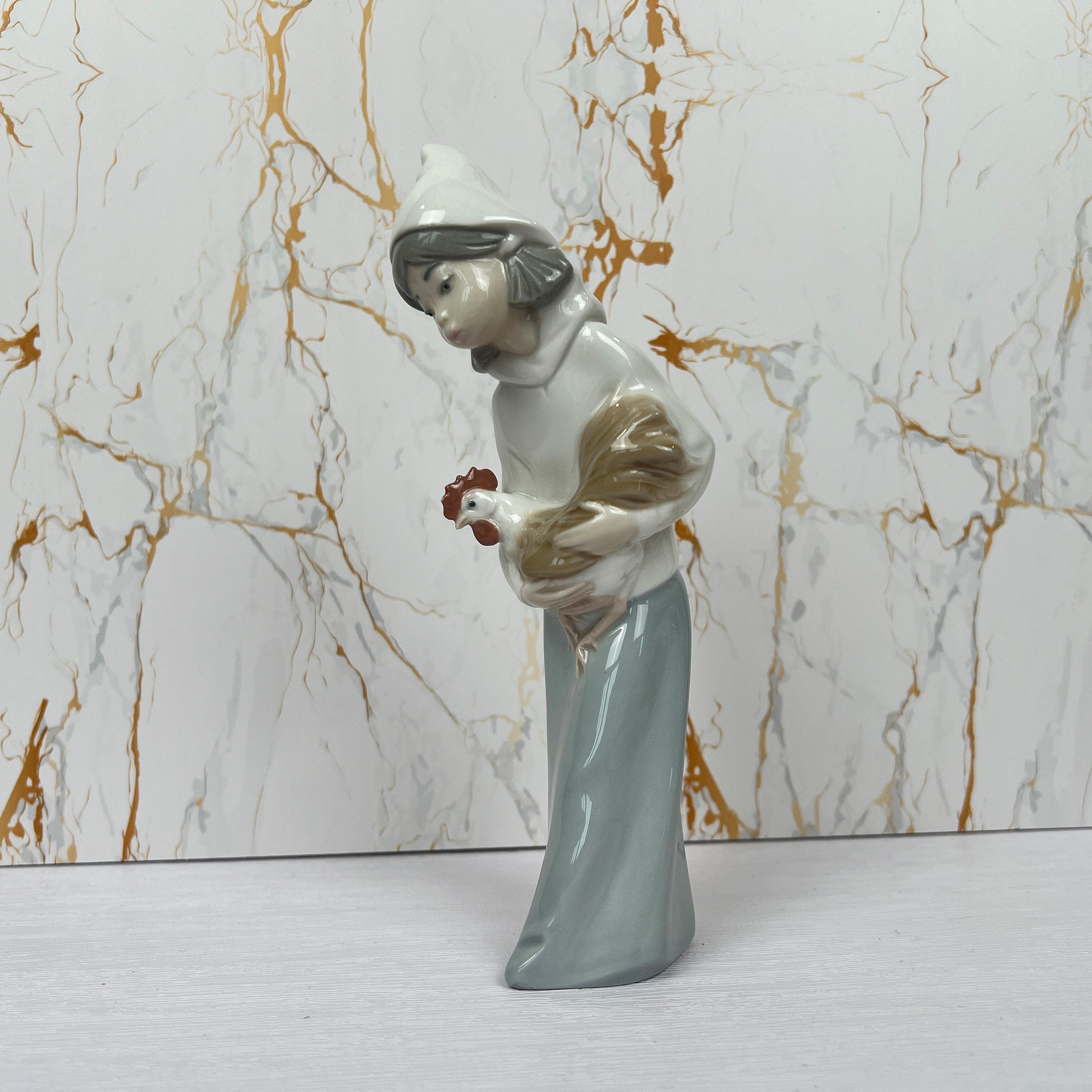 Lladro Porcelain Figurine Farm Girl with Rooster 4677