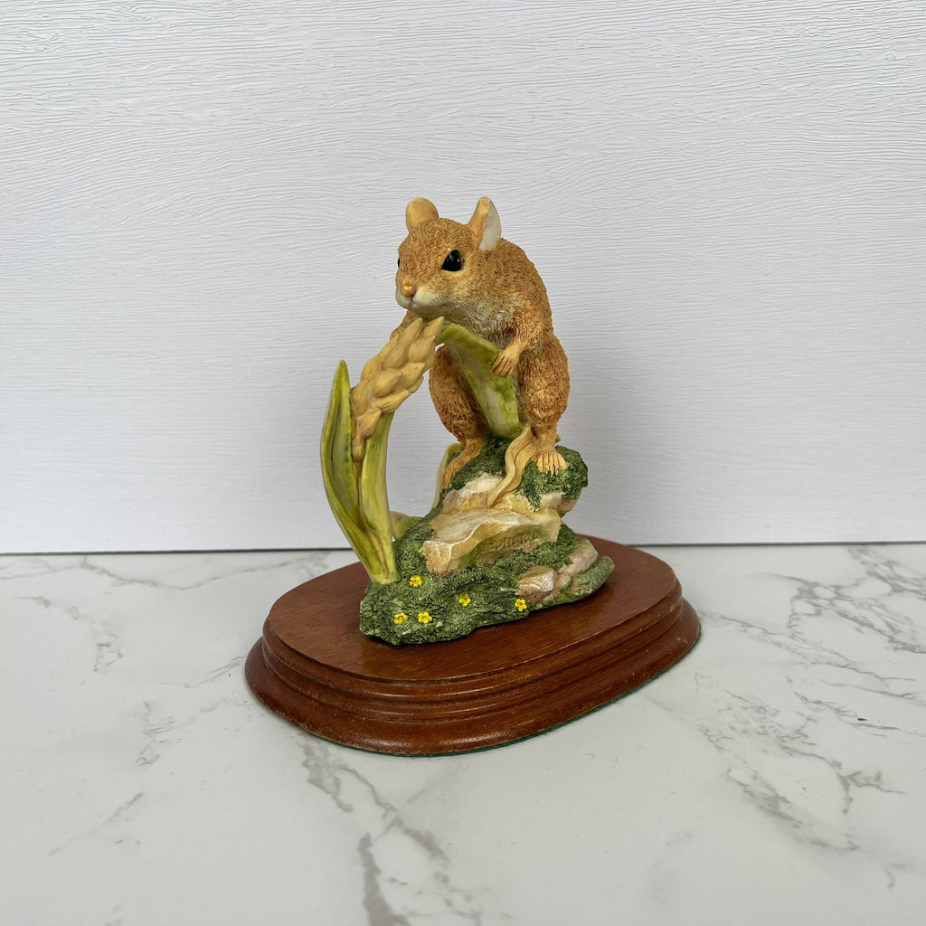 Leonardo Collection Field Mouse Resin Figurine, Vintage Farm Life