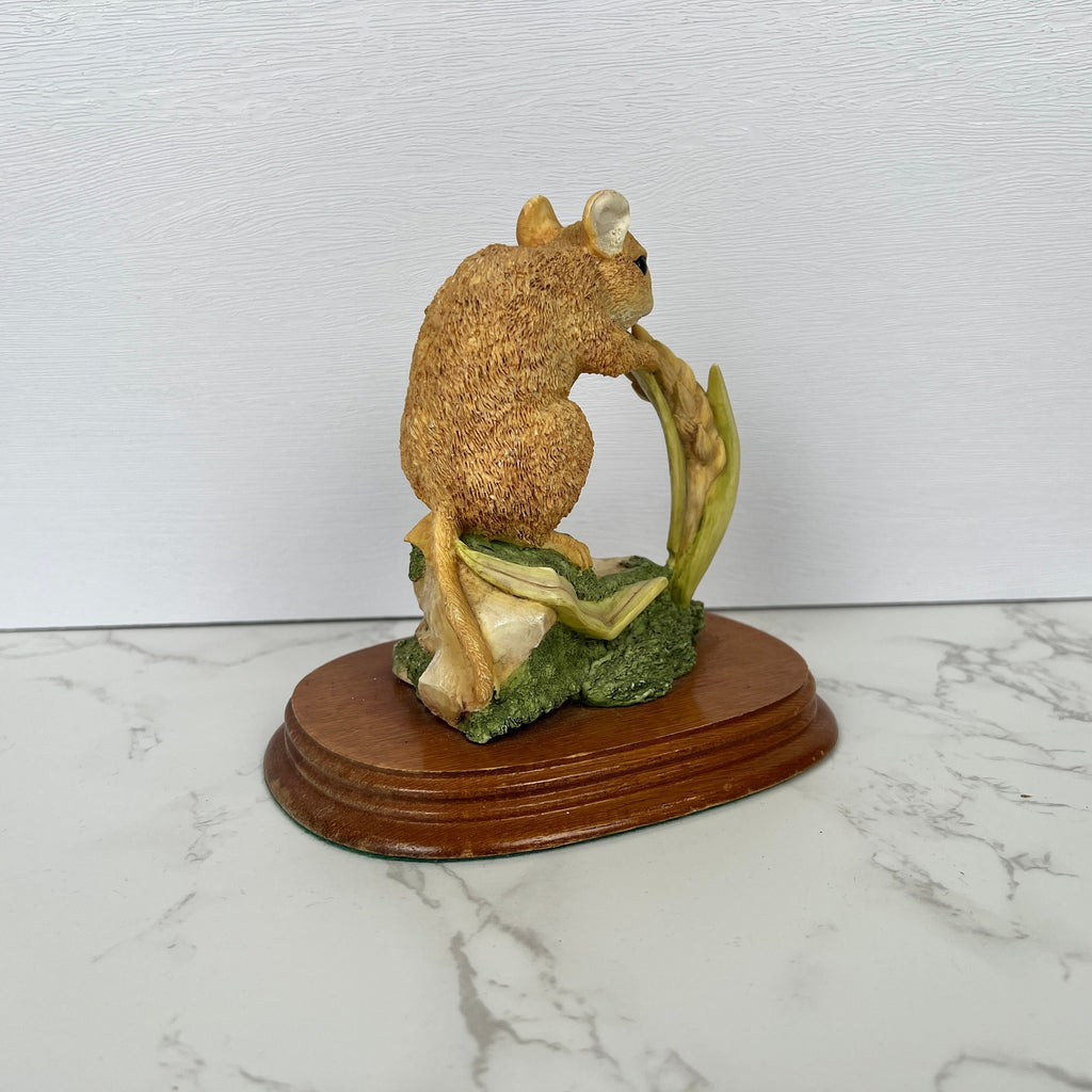 Leonardo Collection Field Mouse Resin Figurine, Vintage Farm Life