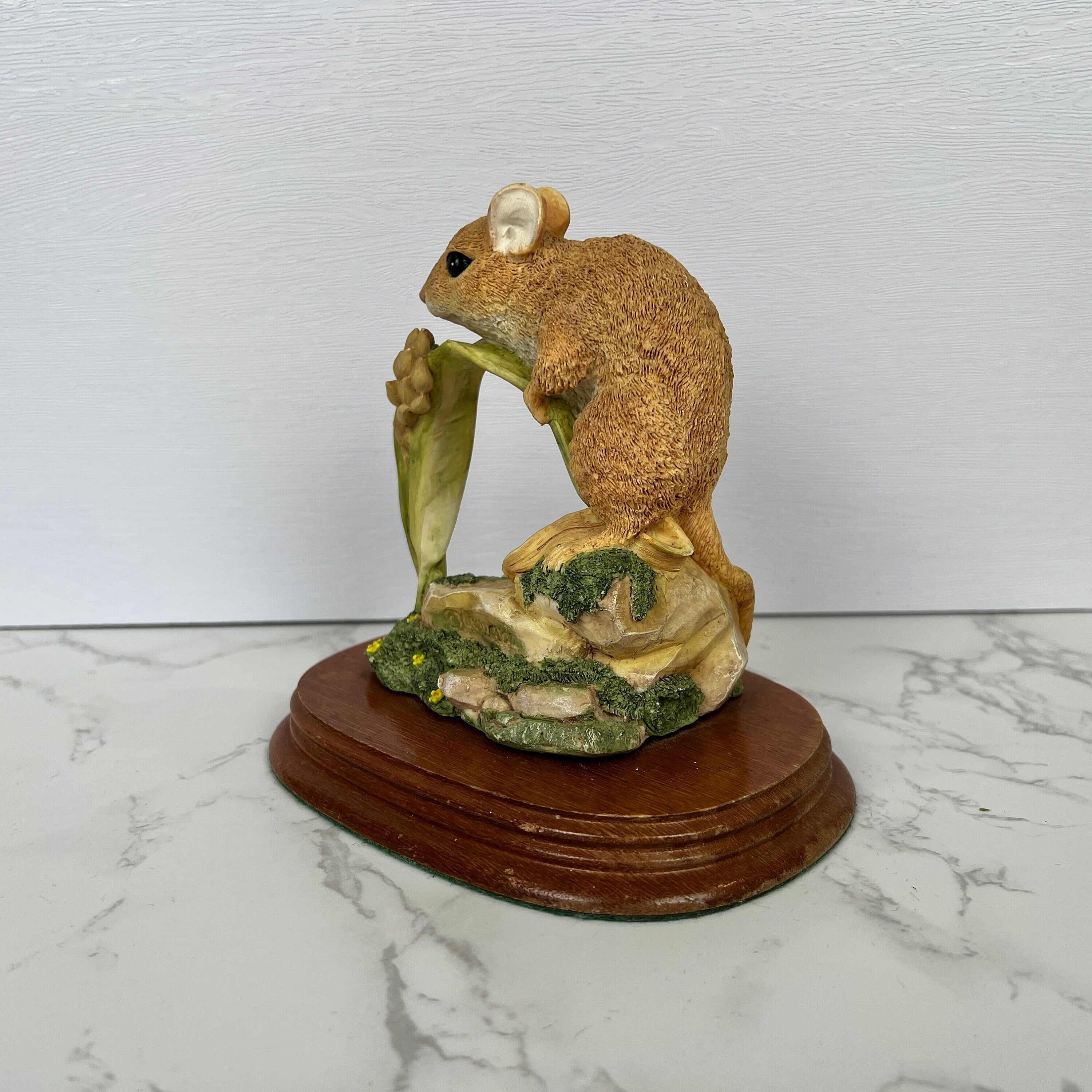 Leonardo Collection Field Mouse Resin Figurine, Vintage Farm Life