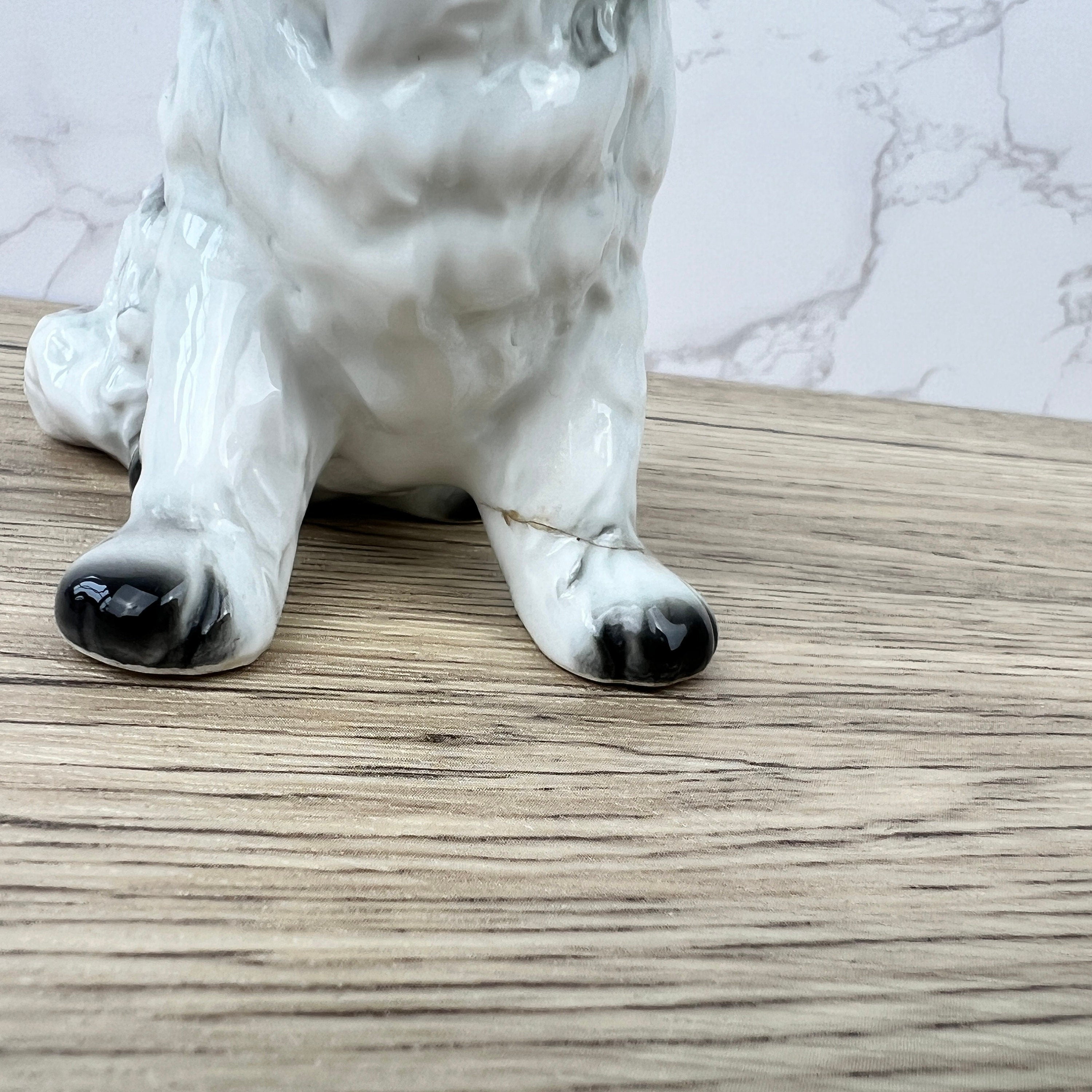 The Leonardo Collection, Fine Bone China Spaniel Figurine