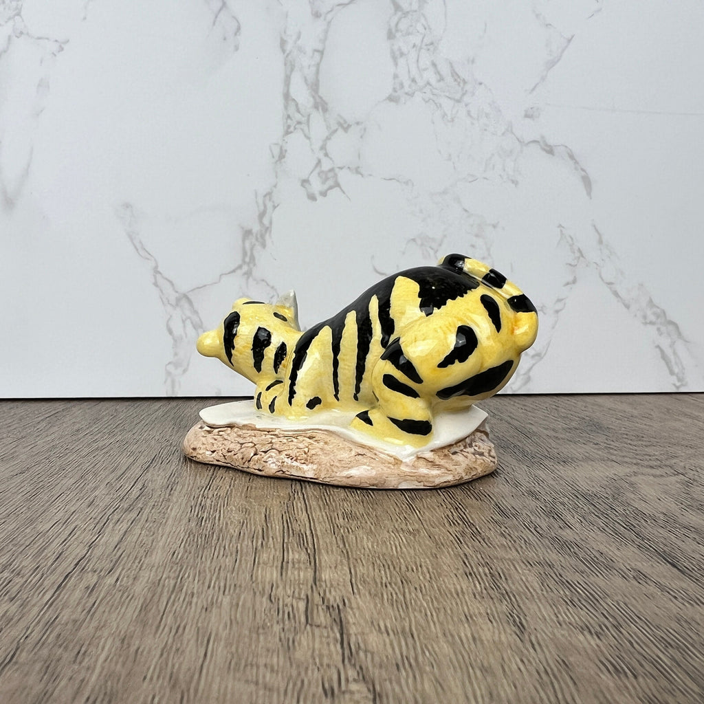 Vintage Royal Doulton Tigger Figurine: "Signs The Rissolution" Disney Collectible
