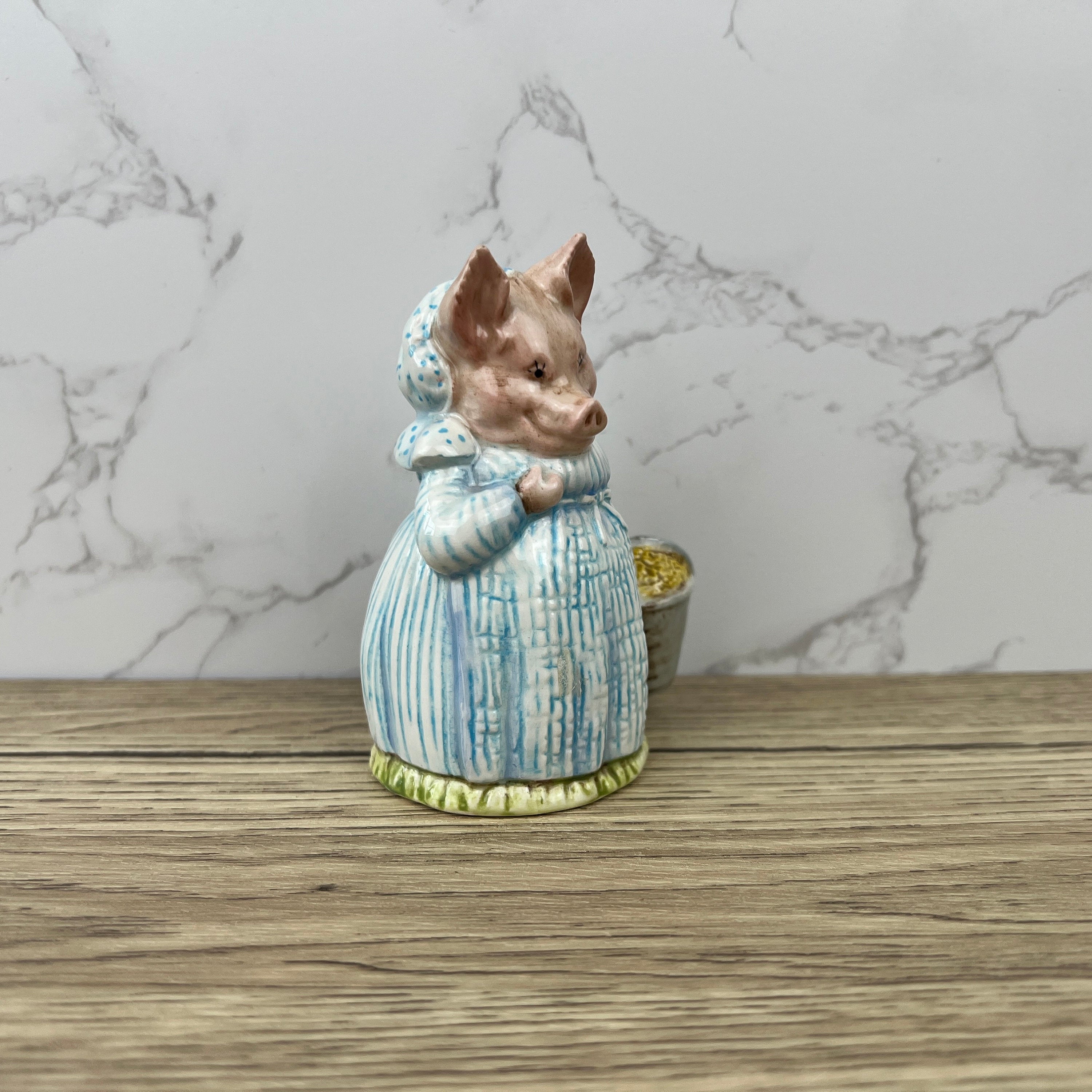 Vintage Beswick Beatrix Potter Figurine, Aunt Pettitoes, 1950s Ceramic with Box