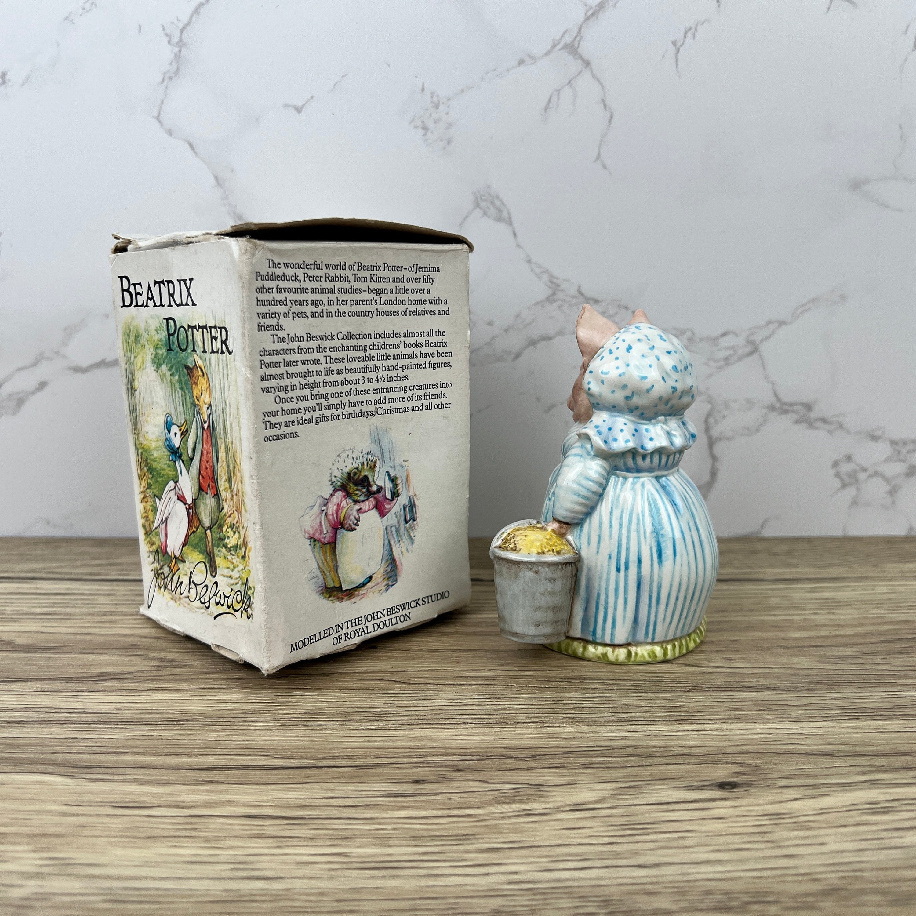 Vintage Beswick Beatrix Potter Figurine, Aunt Pettitoes, 1950s Ceramic with Box