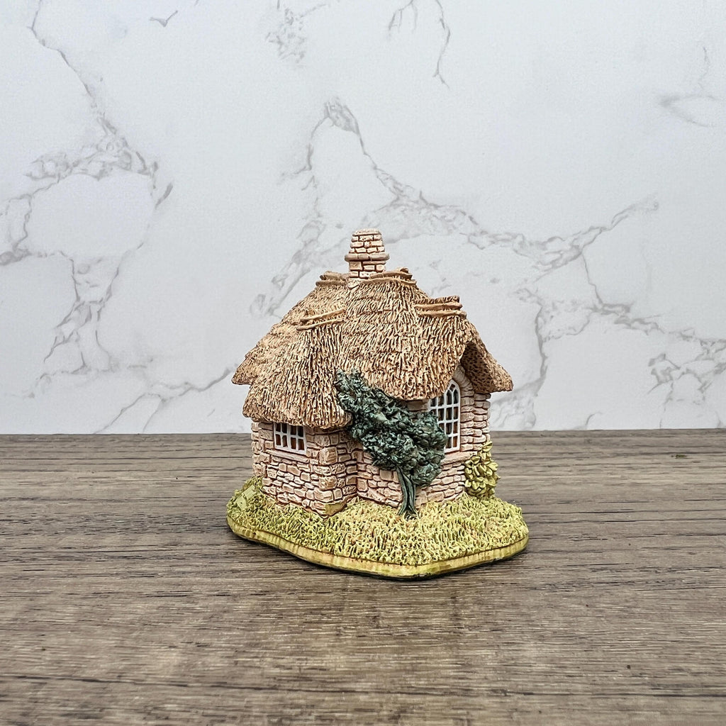 Vintage Lilliput Lane Sweet Pea Cot Cottage, Boxed with Deeds