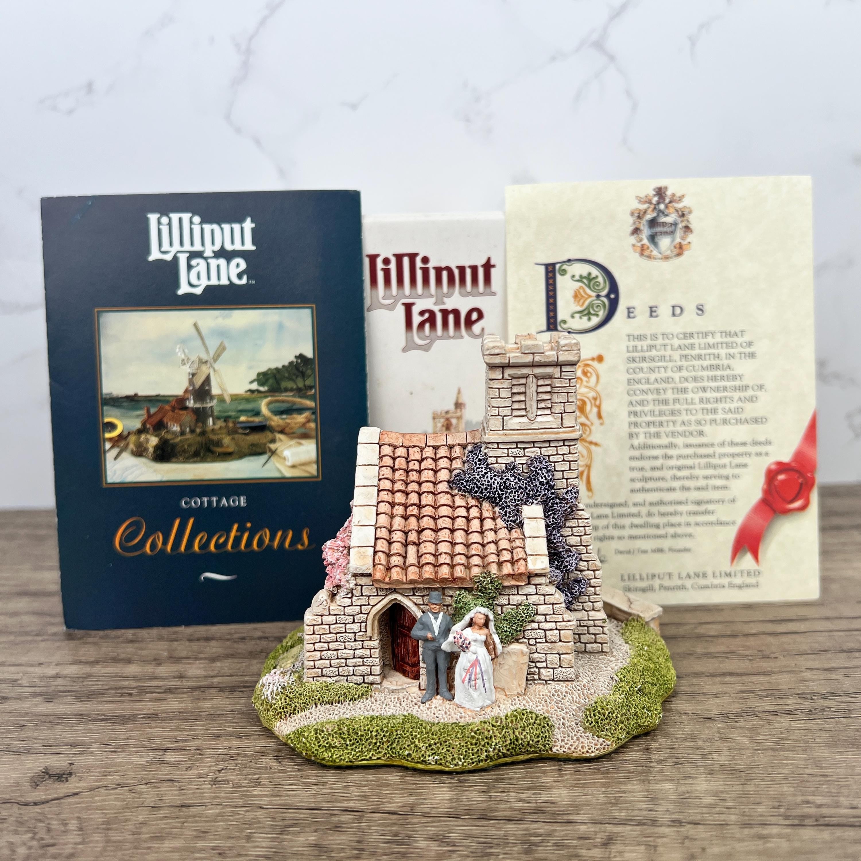 Lilliput Lane Vintage Wedding Bells Cottage, 1992