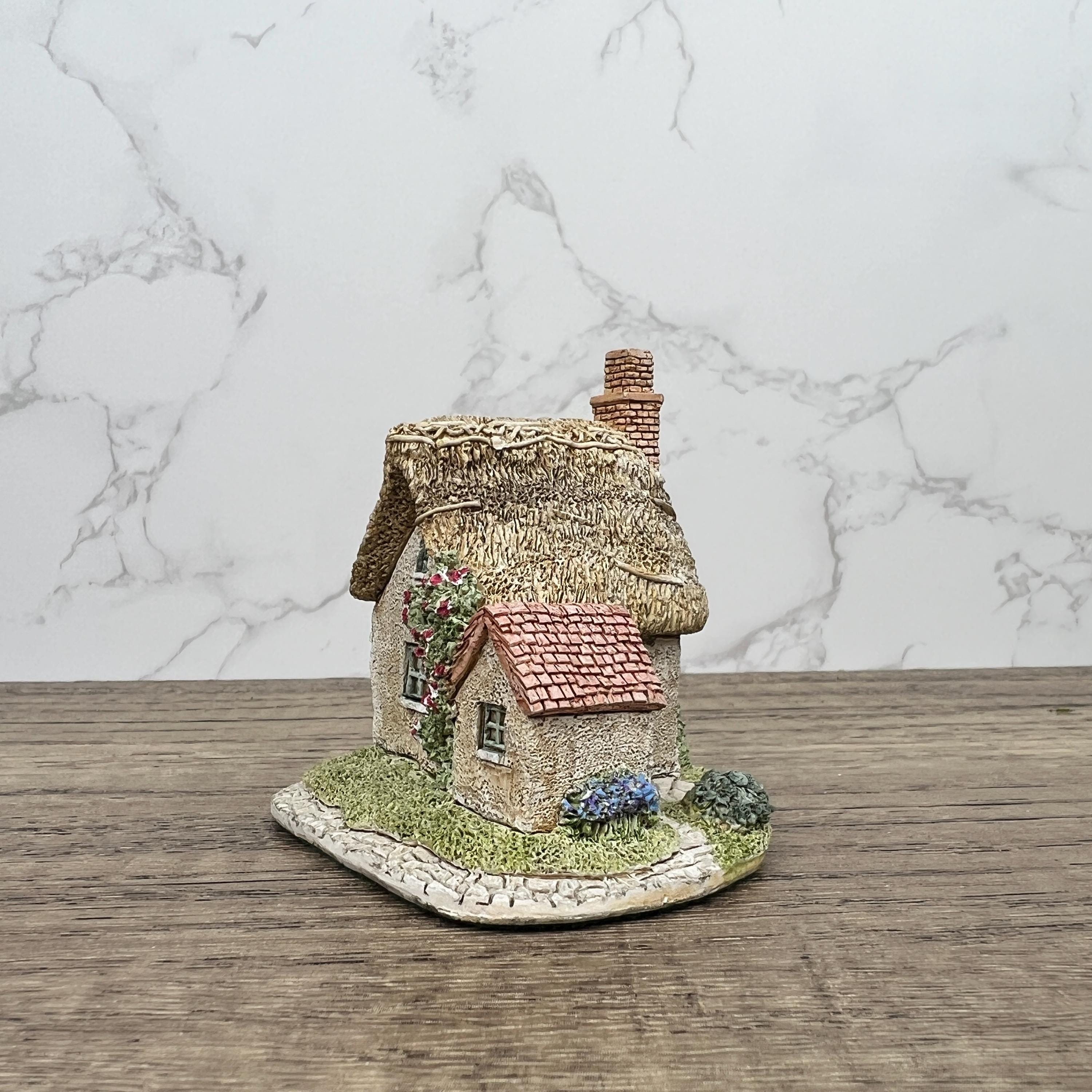 Vintage Lilliput Lane Cottage Figurine, The Spinney, 1993/4 Collectors Club