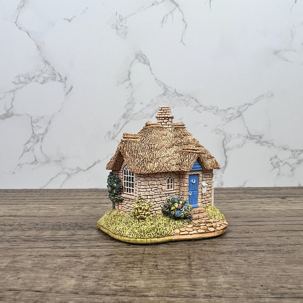 Vintage Lilliput Lane Sweet Pea Cot Cottage, Boxed with Deeds