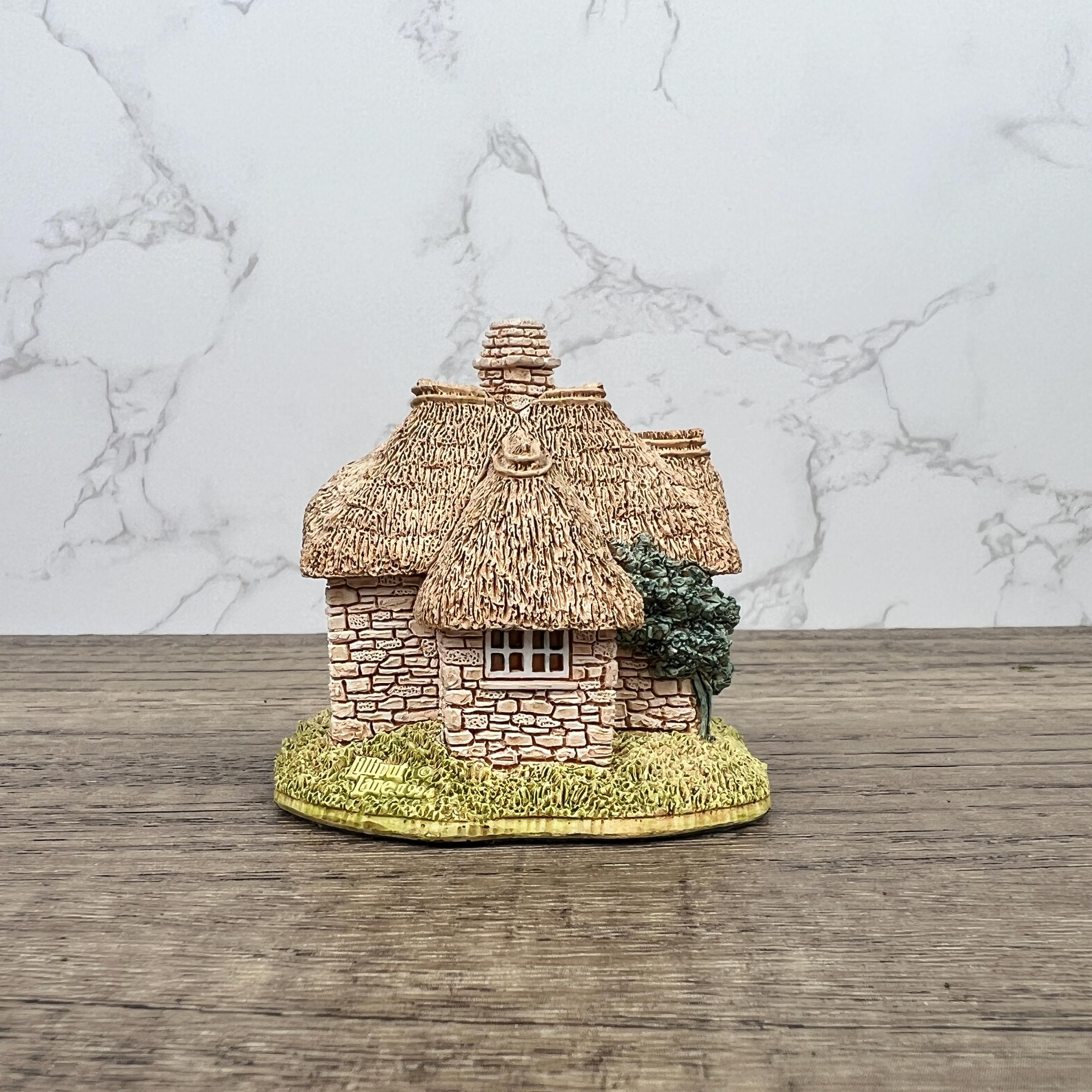 Vintage Lilliput Lane Sweet Pea Cot Cottage, Boxed with Deeds