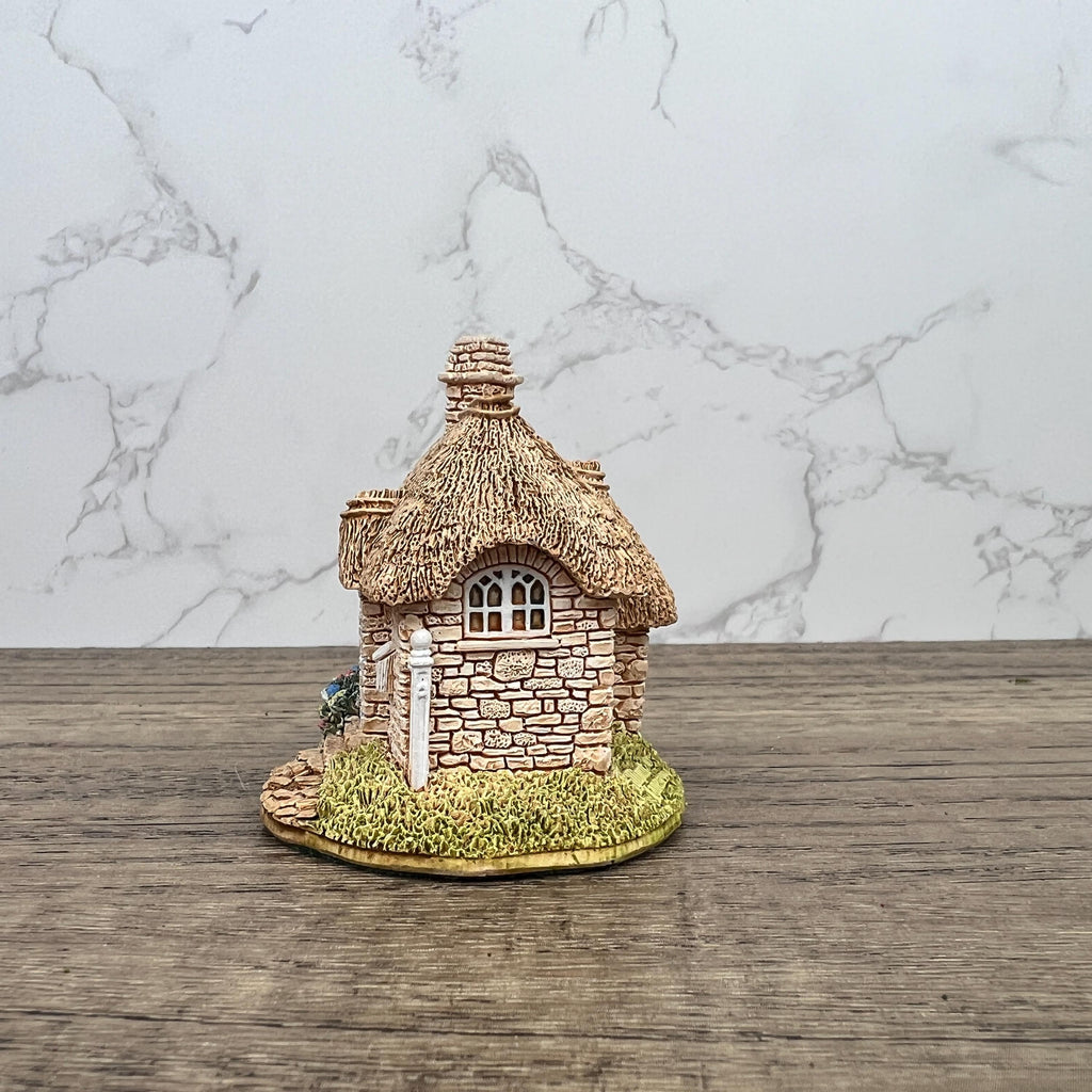Vintage Lilliput Lane Sweet Pea Cot Cottage, Boxed with Deeds