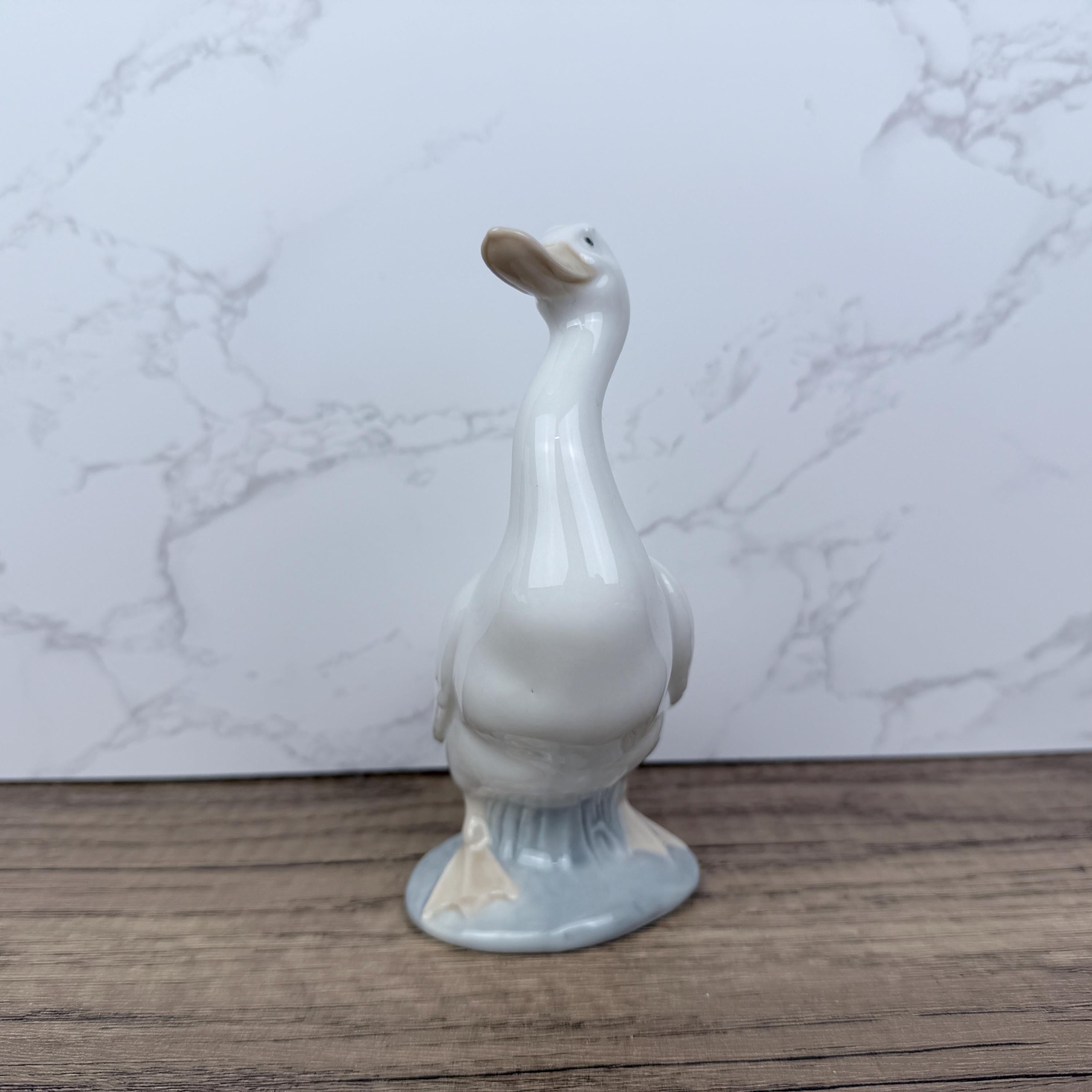 NAO by LLADRO Porcelain Goose Figurine, Spanish Ceramic Decor