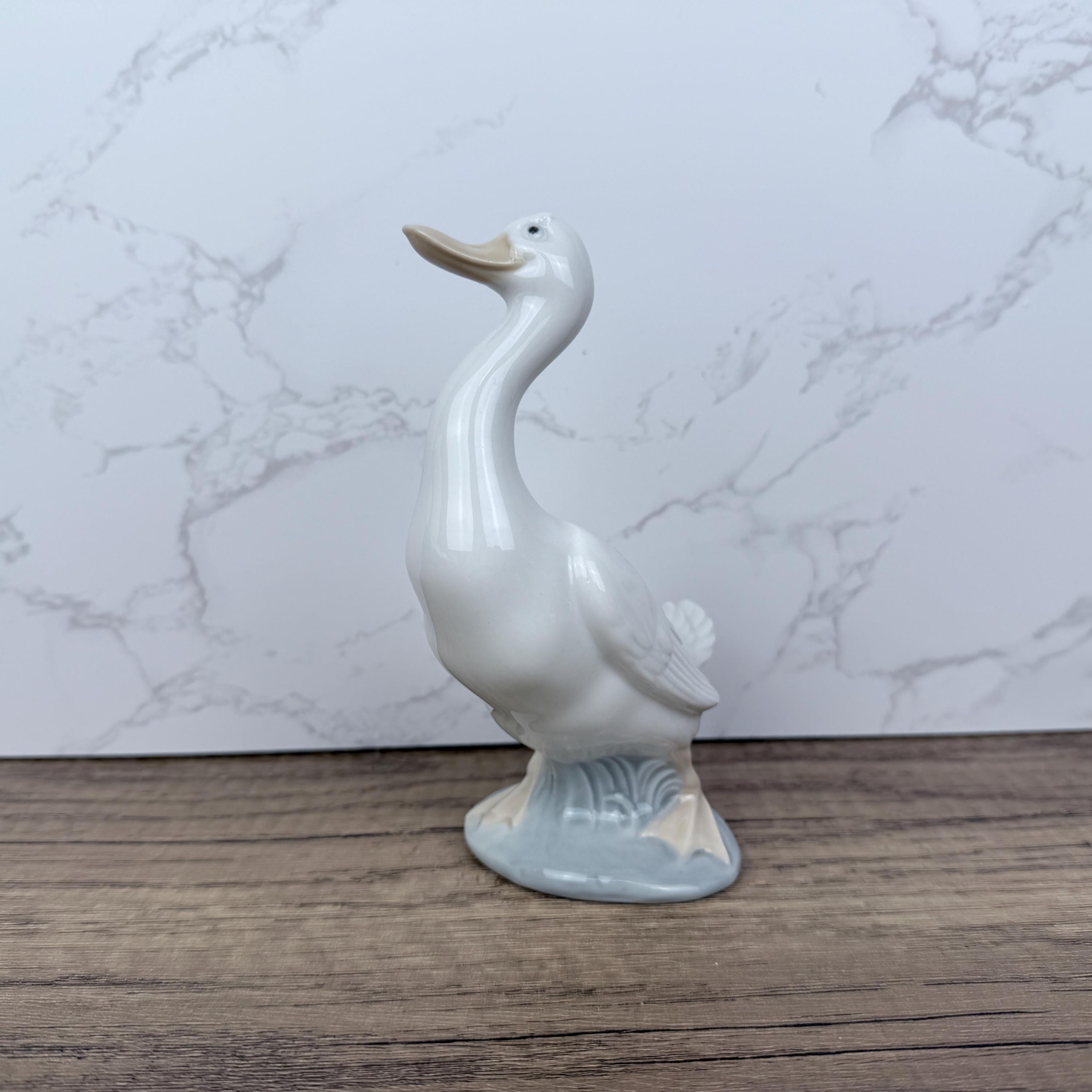 NAO by LLADRO Porcelain Goose Figurine, Spanish Ceramic Decor