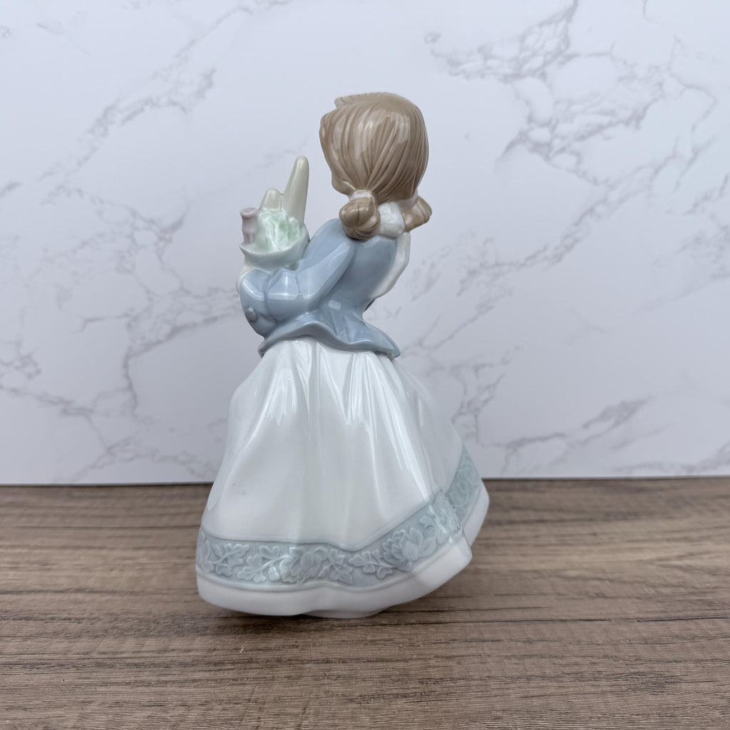 Vintage Nao Lladro Porcelain Figurine, Bread Girl, Golden Memories
