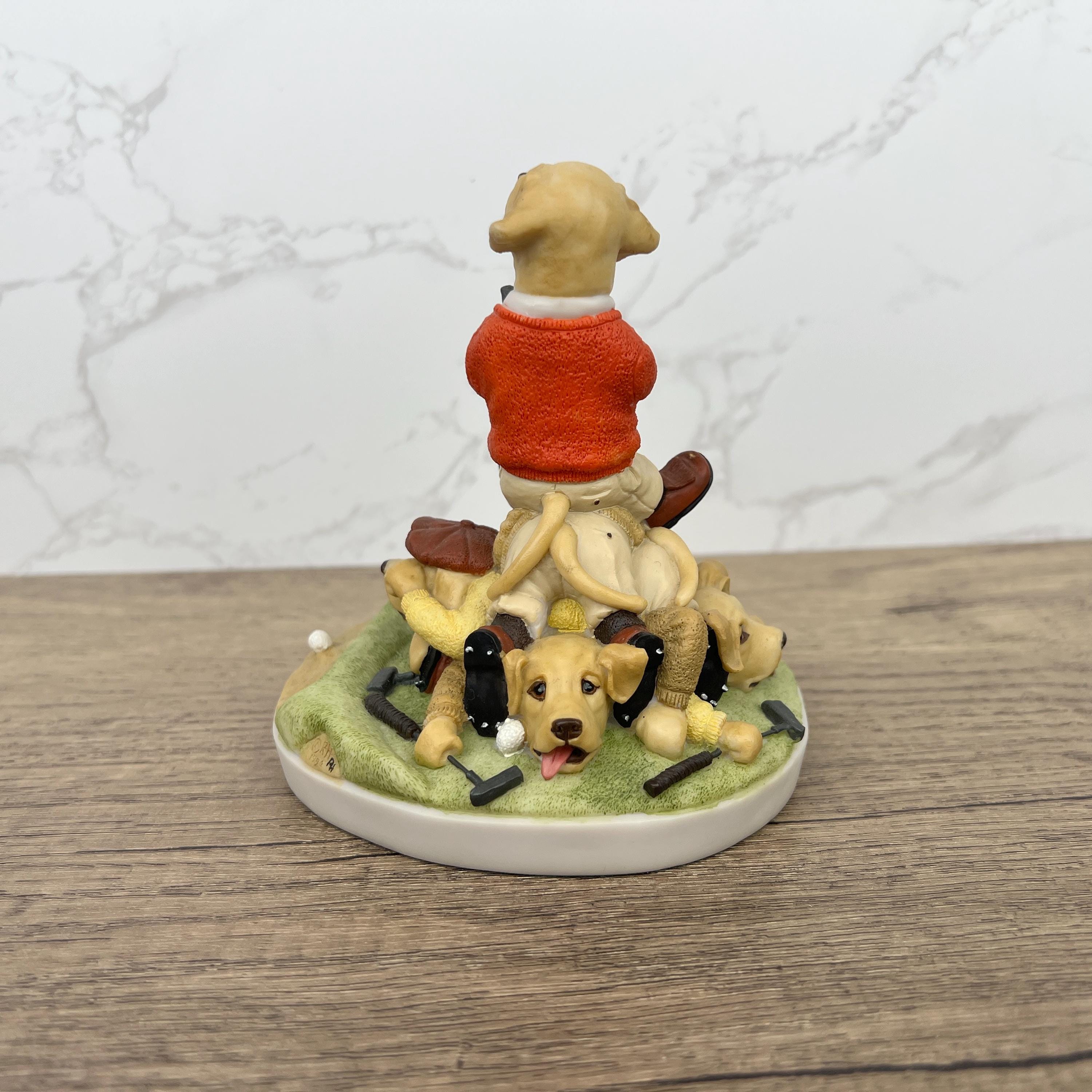 Robert Harrop Labrador Puppies Figurine, Dog with Mommy, PL01B