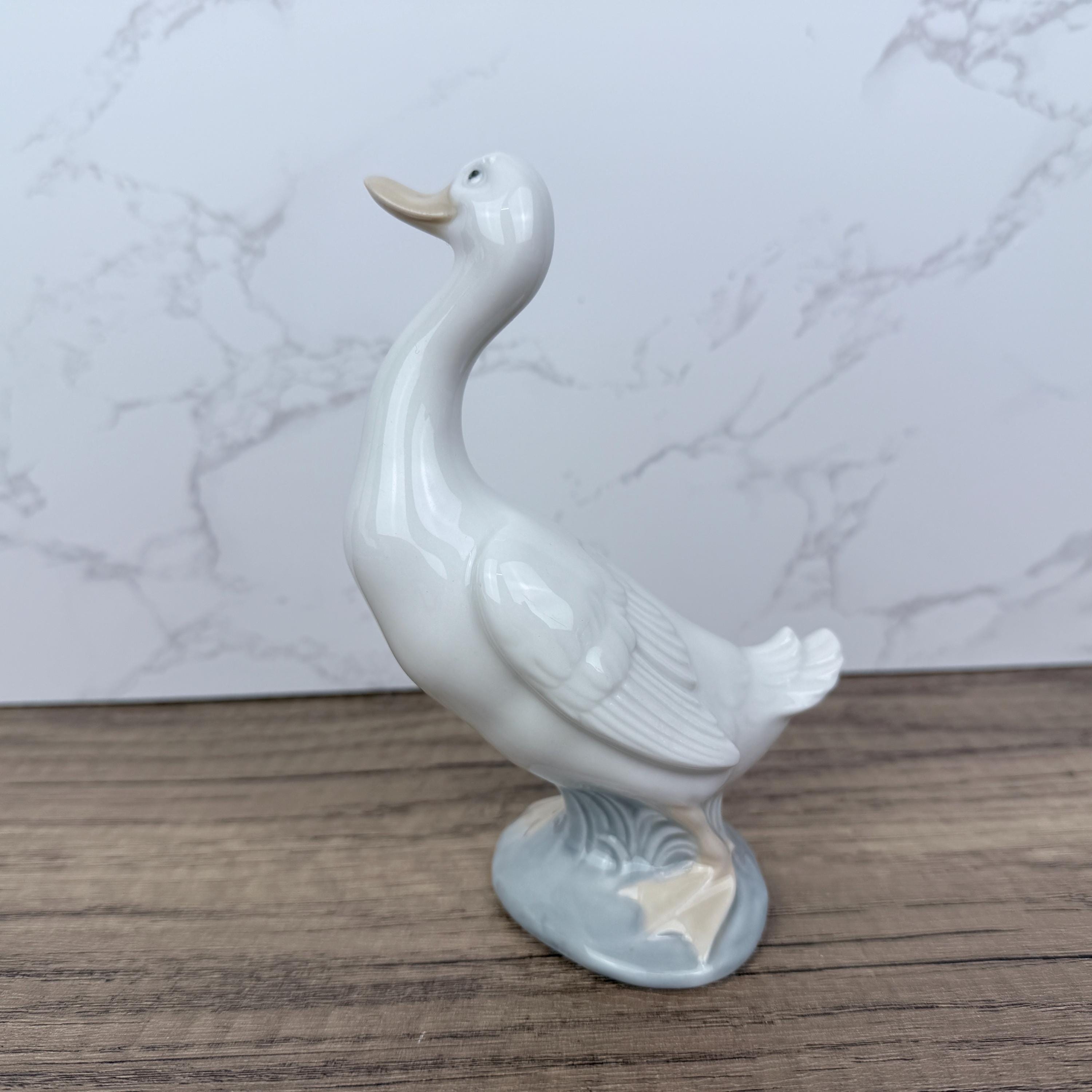 NAO by LLADRO Porcelain Goose Figurine, Spanish Ceramic Decor