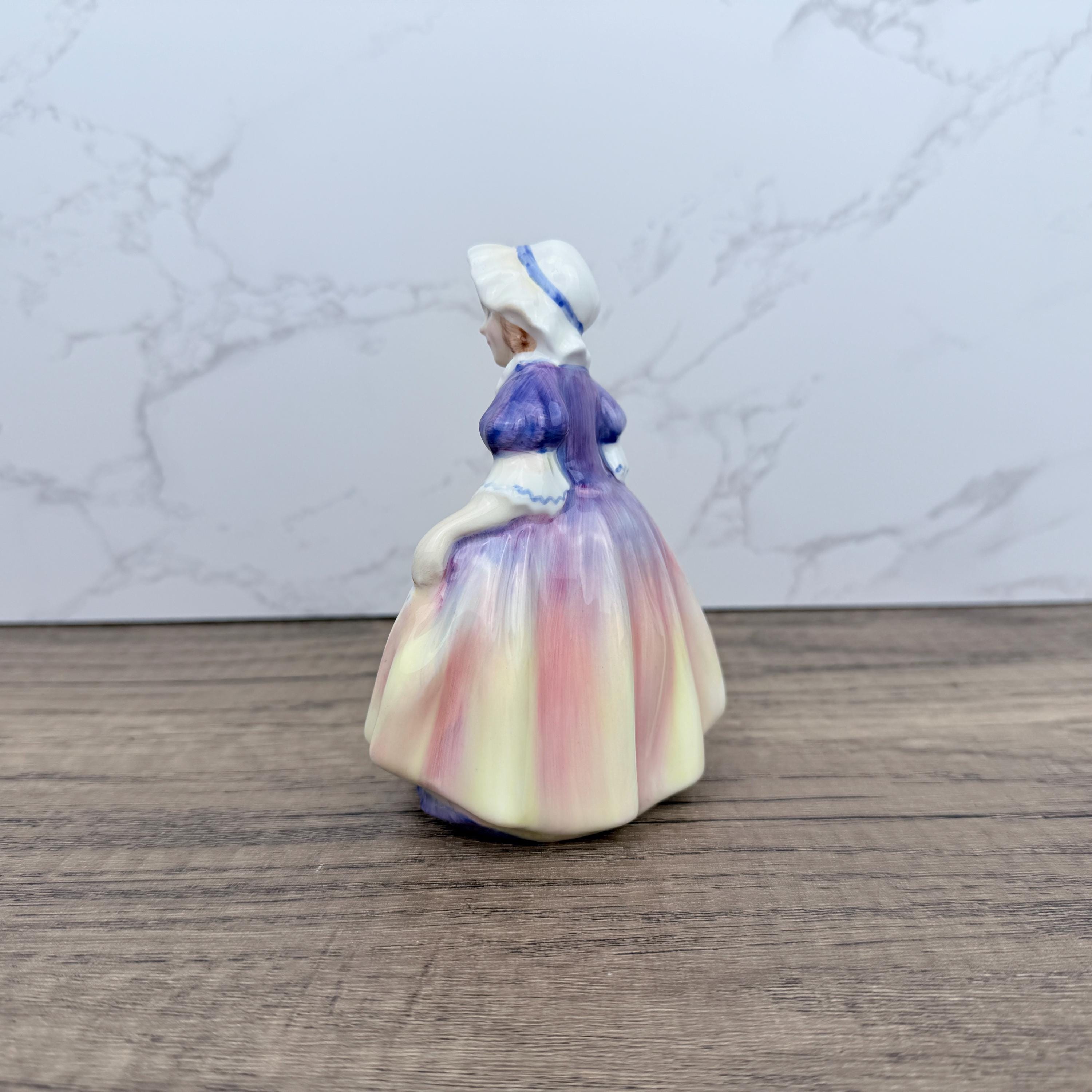 Vintage Royal Doulton Figurine, DINKY DO HN1678, Leslie Harradine