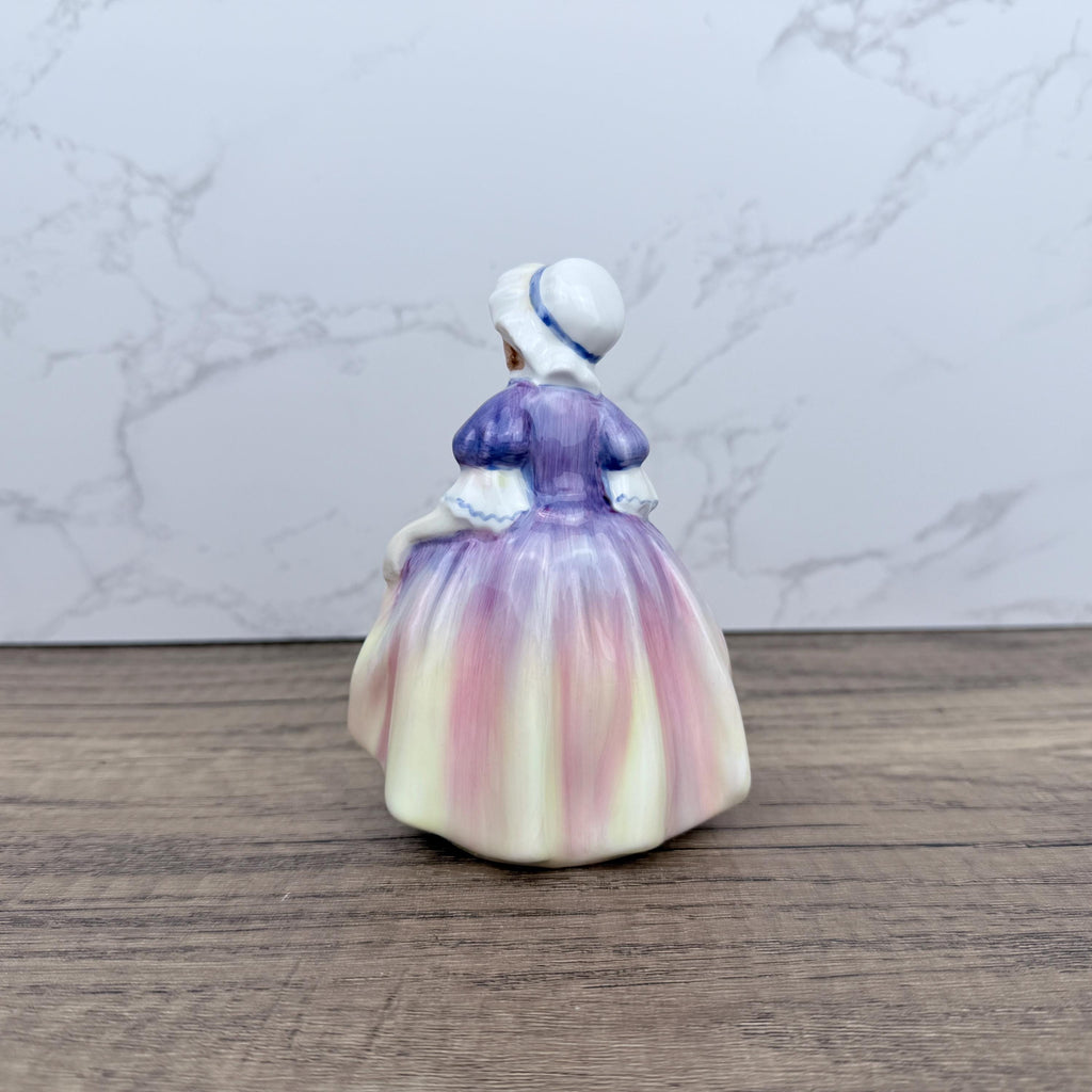 Vintage Royal Doulton Figurine, DINKY DO HN1678, Leslie Harradine
