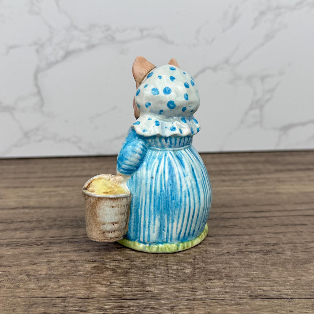 Vintage Beswick Beatrix Potter Aunt Pettitoes Porcelain Figurine