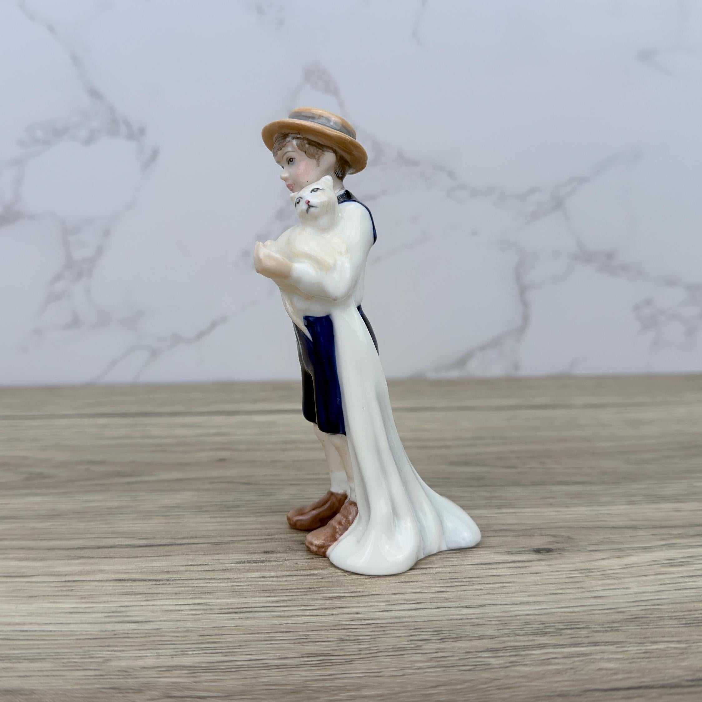 Vintage Royal Doulton Porcelain Figurine, Special Friend with Cat, HN3607