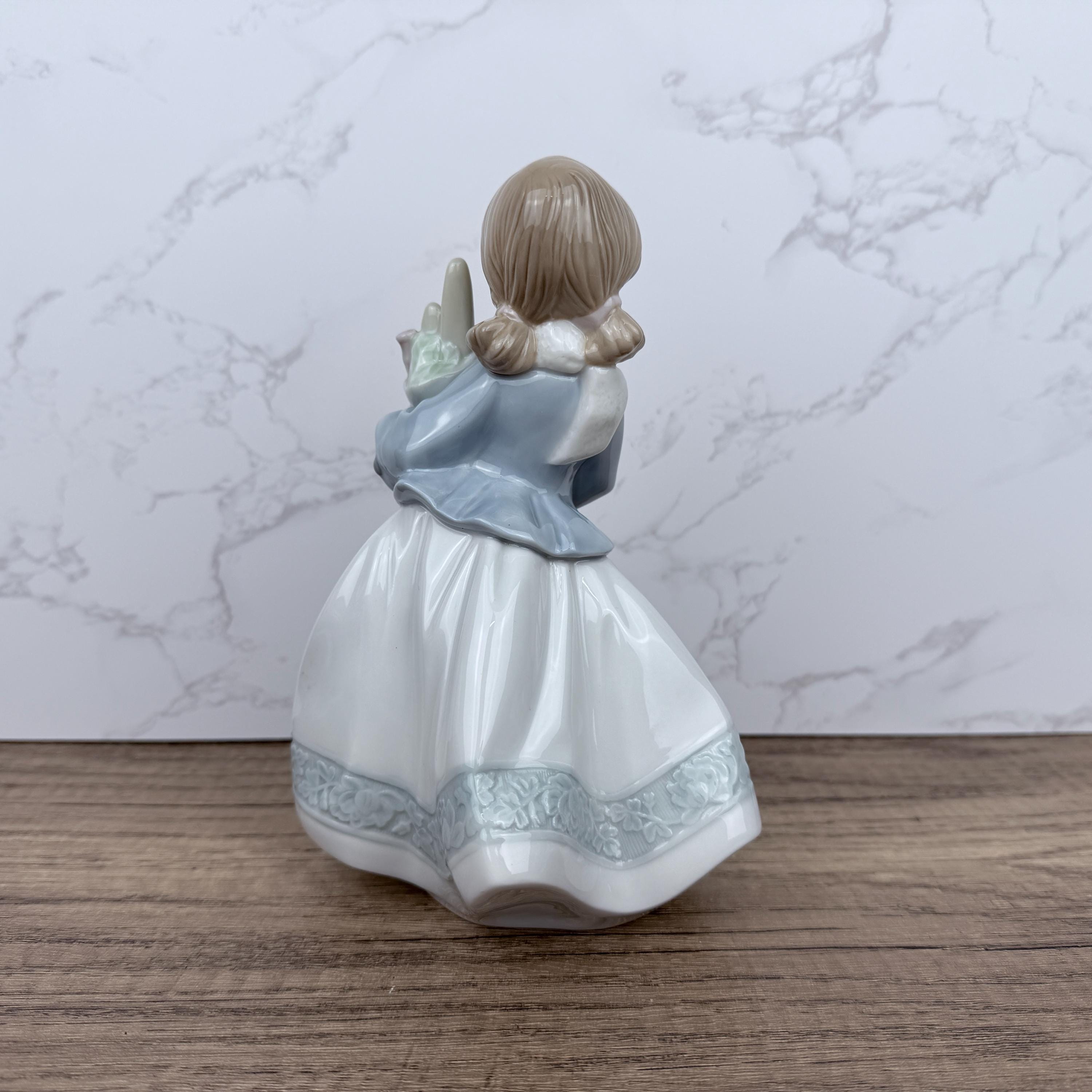 Vintage Nao Lladro Porcelain Figurine, Bread Girl, Golden Memories