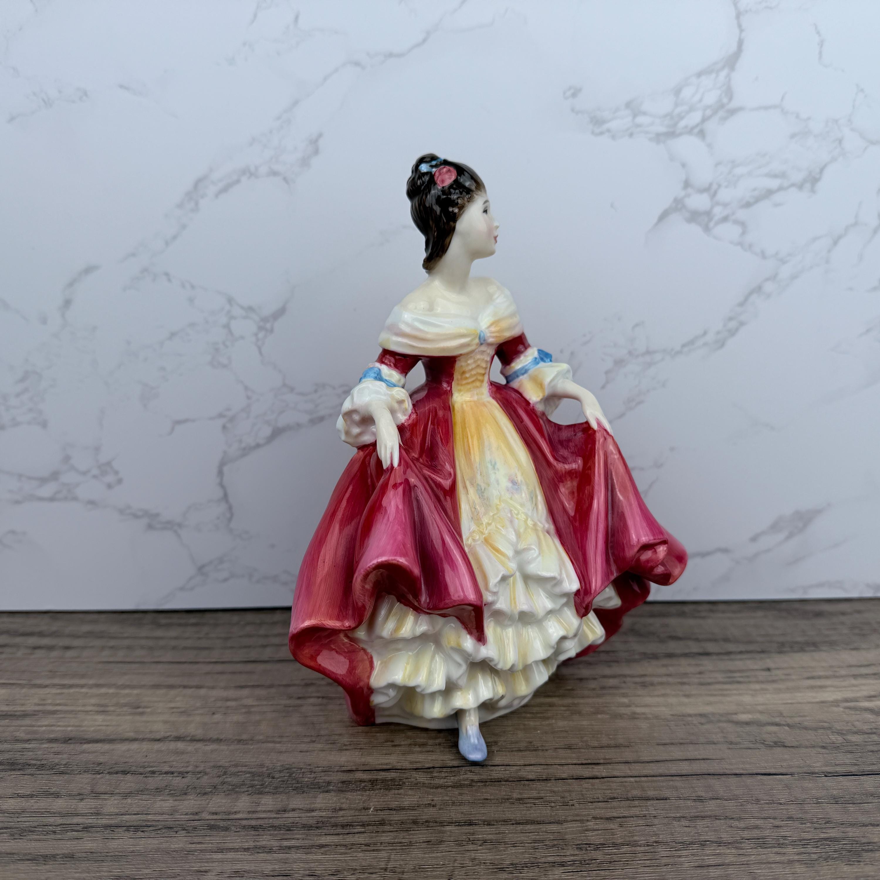 Royal Doulton Figurine, Southern Belle HN2229 Bone China