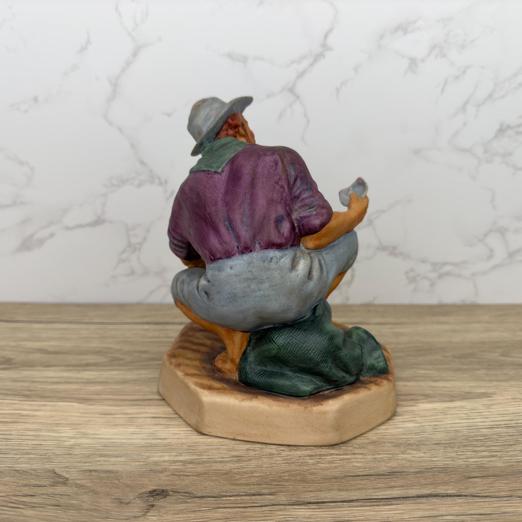 Vintage Royal Doulton Beachcomber Figurine, HN2487 Porcelain Ornament