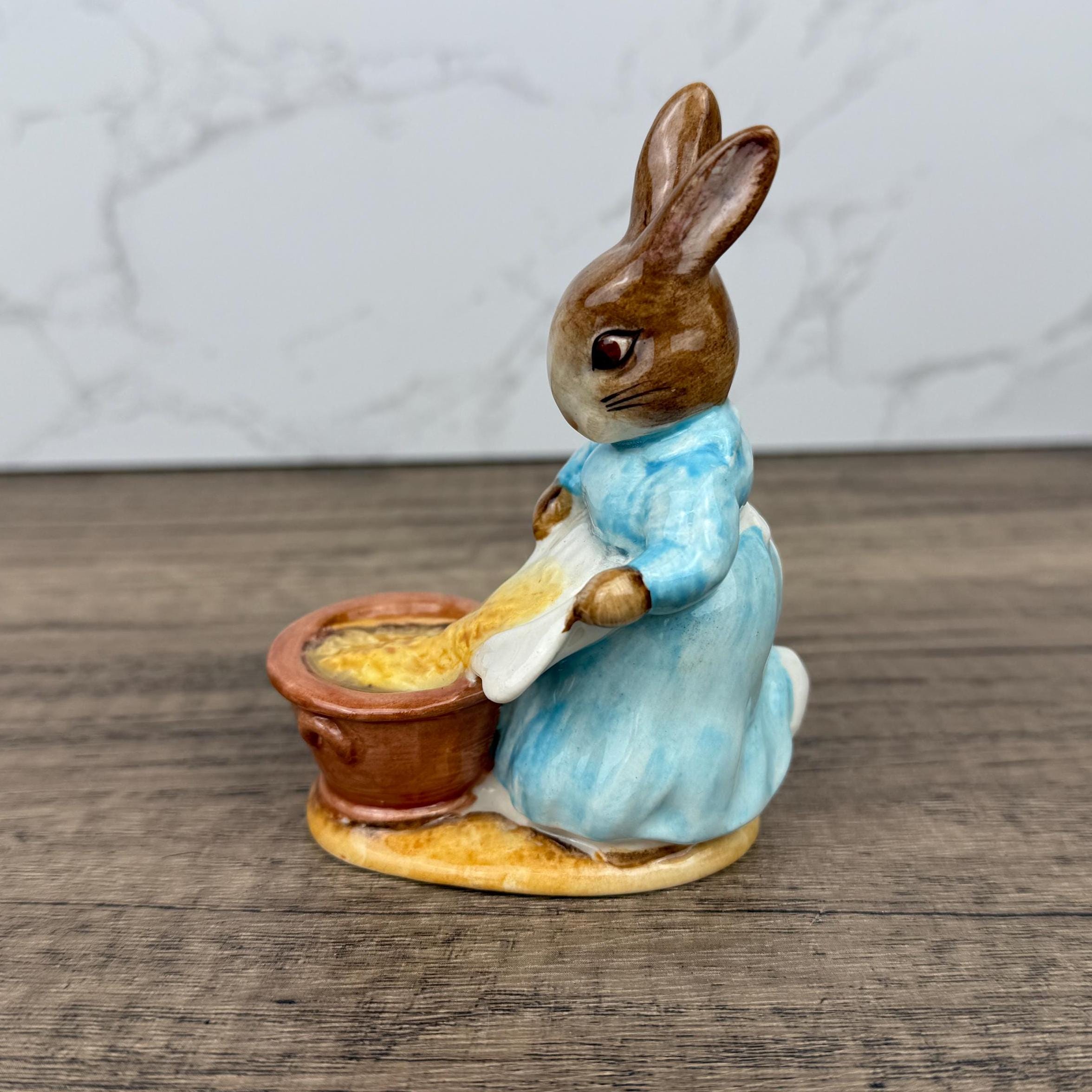 Beswick Beatrix Potter Figurine, Cecily Parsley, Made in England