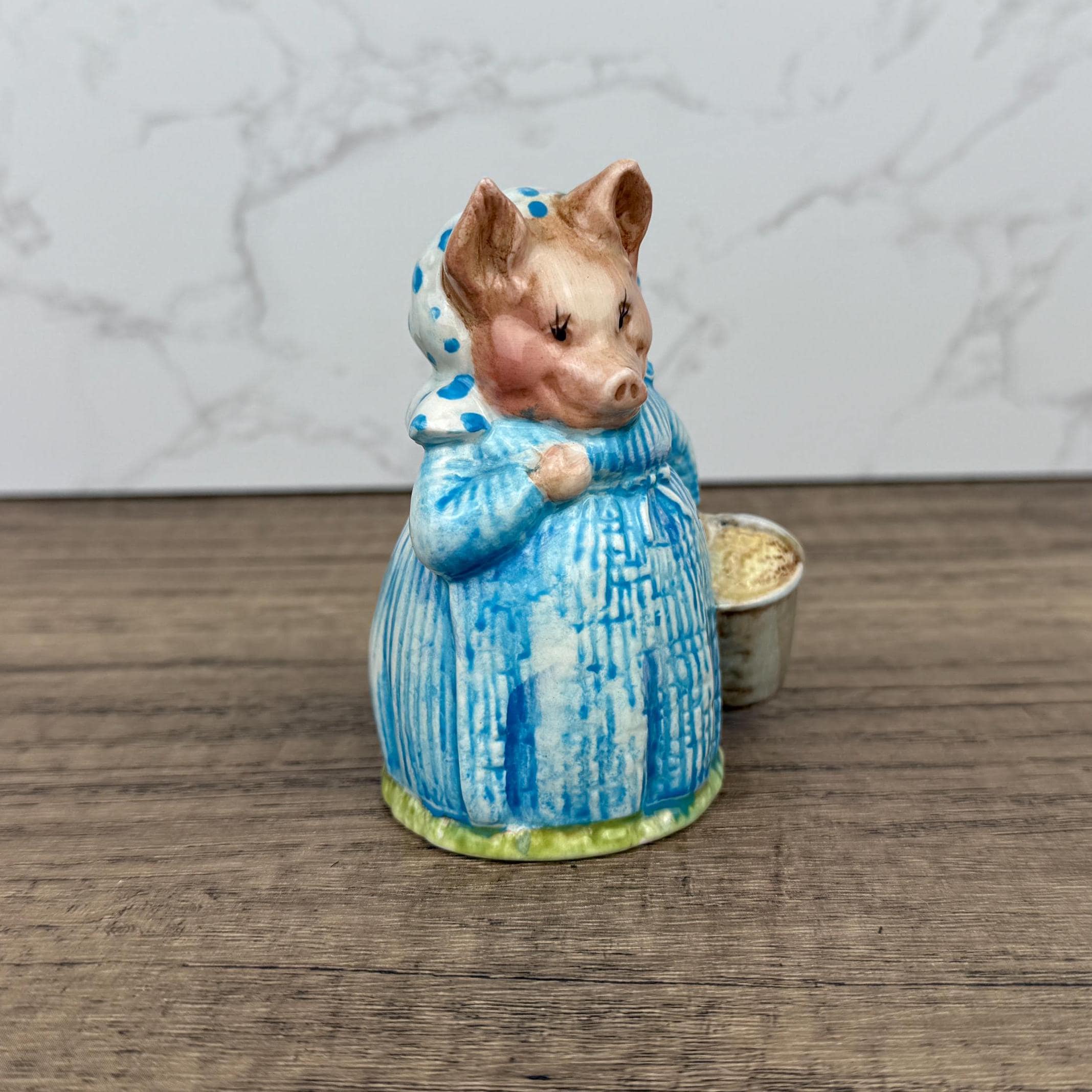 Vintage Beswick Beatrix Potter Aunt Pettitoes Porcelain Figurine
