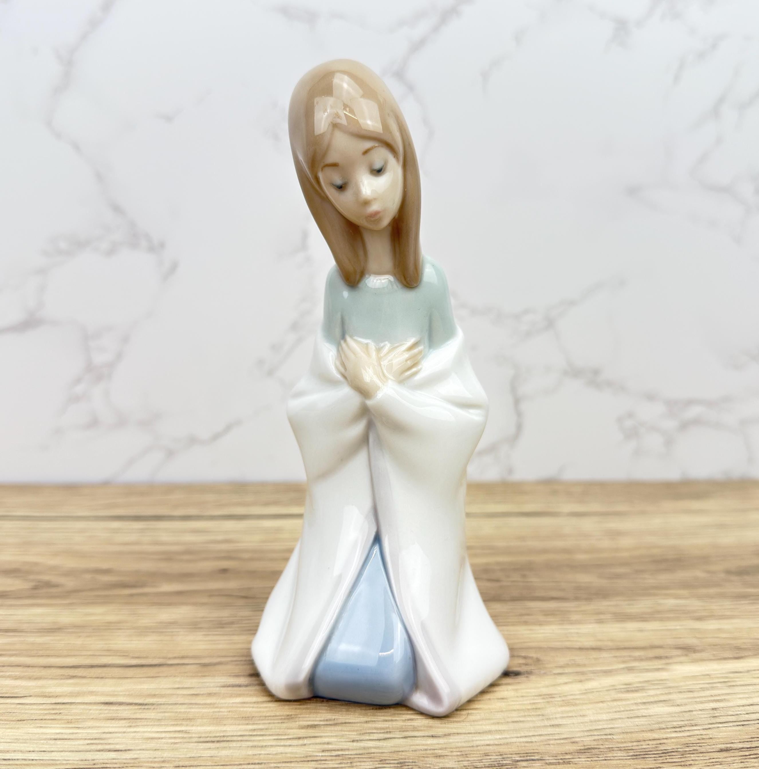Vintage Lladro Virgin Mary Figurine, Spanish Porcelain Nativity #4671