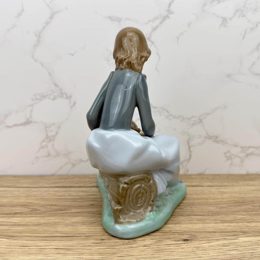 Vintage Rare Porcelain Lady with Rabbit Bunnies Figurine, Farm Girl Figurine, Nao by Lladro Ceramic Collectible Decorative Display Ornaments
