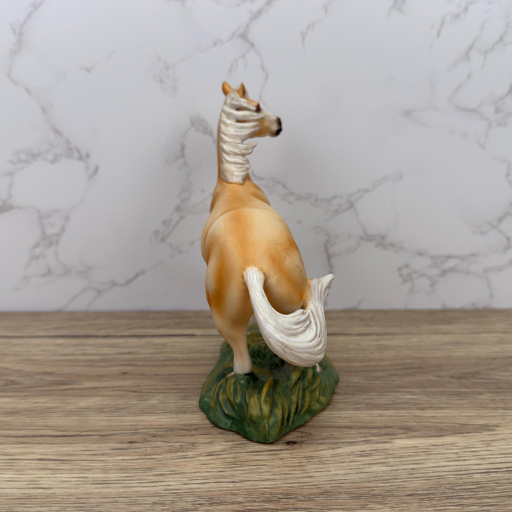 Vintage Franklin Mint Porcelain Quarter Horse Figurine