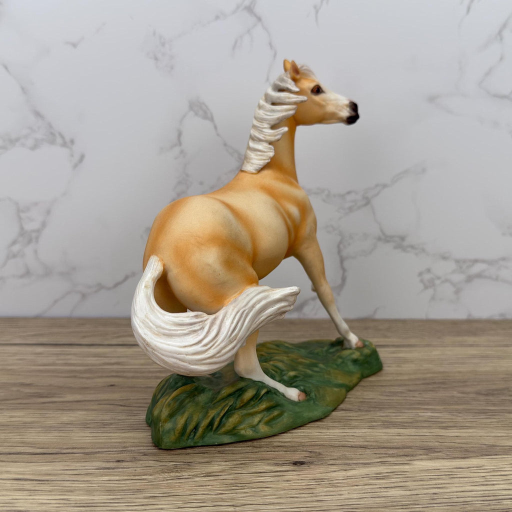 Vintage Franklin Mint Porcelain Quarter Horse Figurine