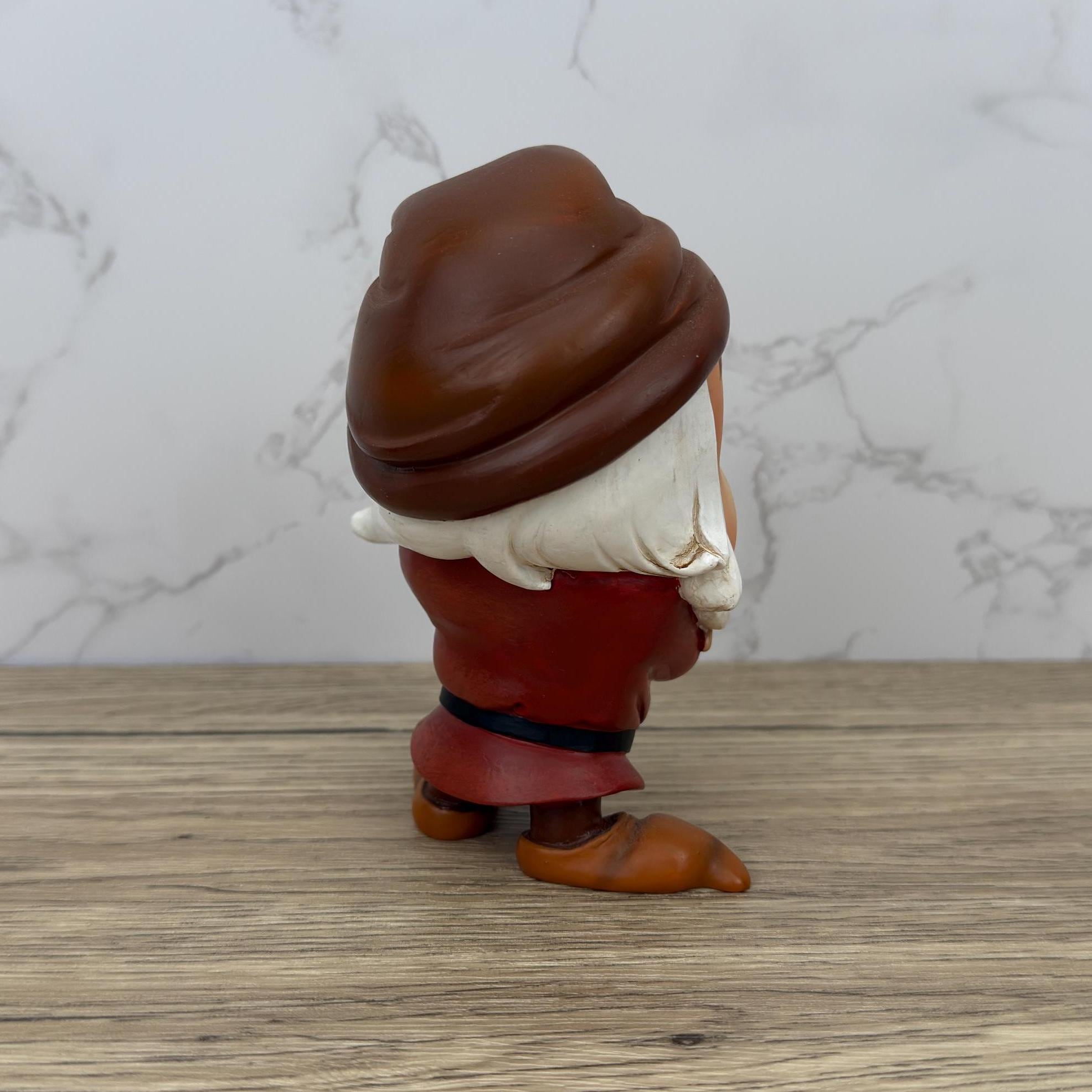 Miss Mindy Grumpy Figurine, Disney Showcase Collection
