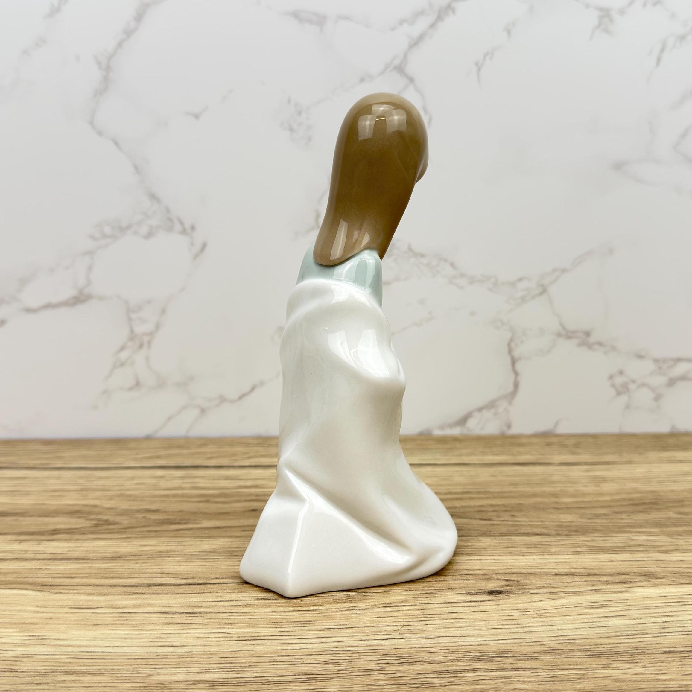 Vintage Lladro Virgin Mary Figurine, Spanish Porcelain Nativity #4671