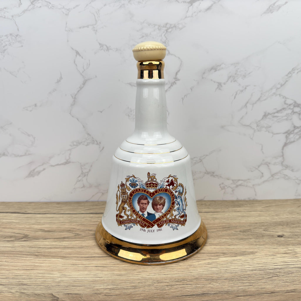 Vintage WADE Porcelain Decanter, Prince Charles & Lady Diana 1981 Wedding Memorabilia