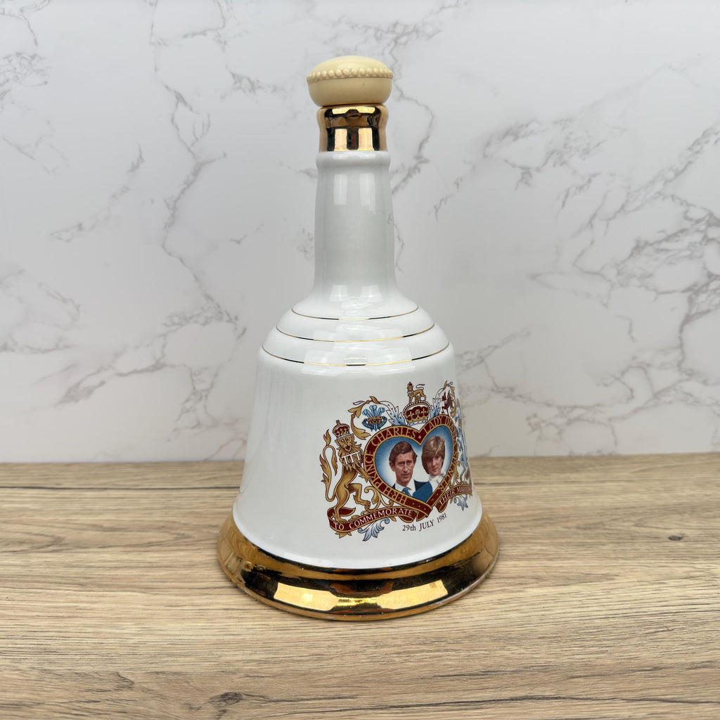 Vintage WADE Porcelain Decanter, Prince Charles & Lady Diana 1981 Wedding Memorabilia