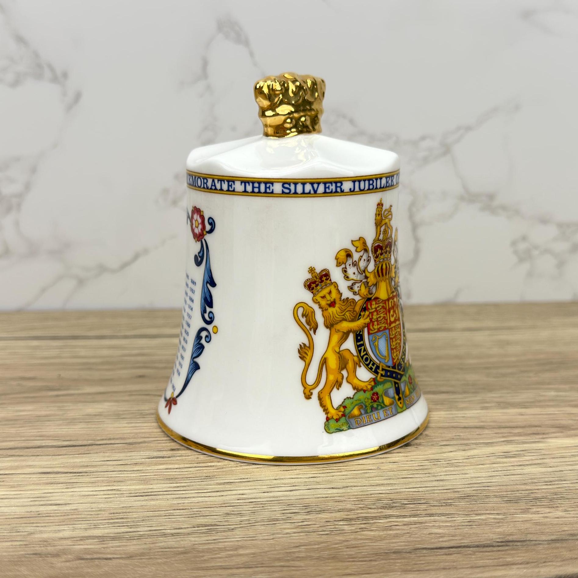 Aynsley Queen Elizabeth II Silver Jubilee Bell, Fine Bone China 1977