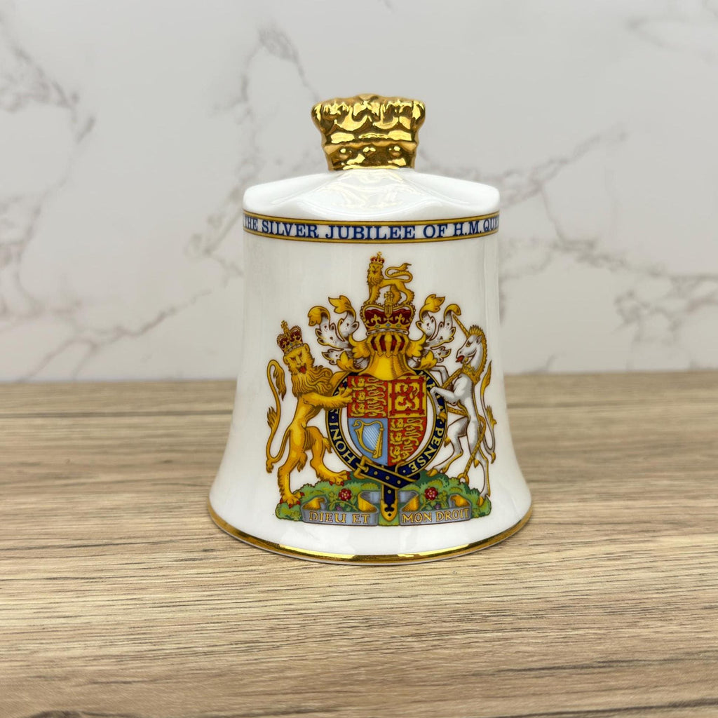 Aynsley Queen Elizabeth II Silver Jubilee Bell, Fine Bone China 1977