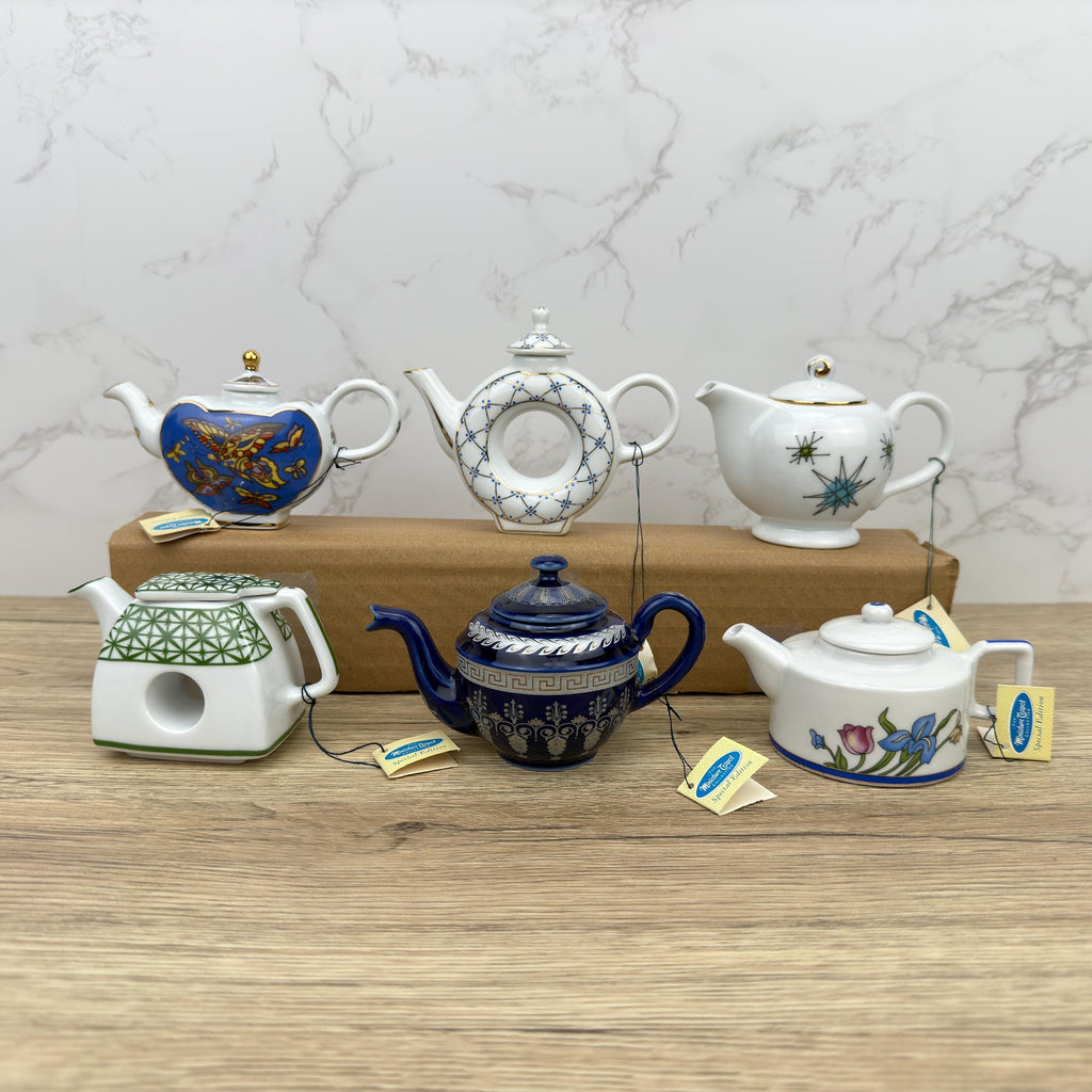Porcelain Art Miniature Teapot, Home Kitchen Decor