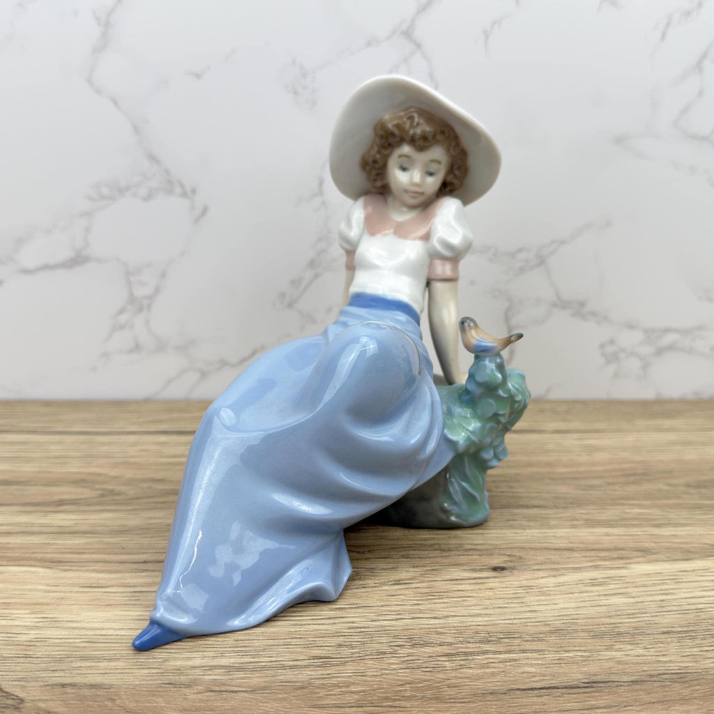 Vintage Nao by Lladro Daisa 1987 - Girl Listening to the Bird's Songs number 1042, Hand Made Spanish Home Decoration Ornaments Housewarming