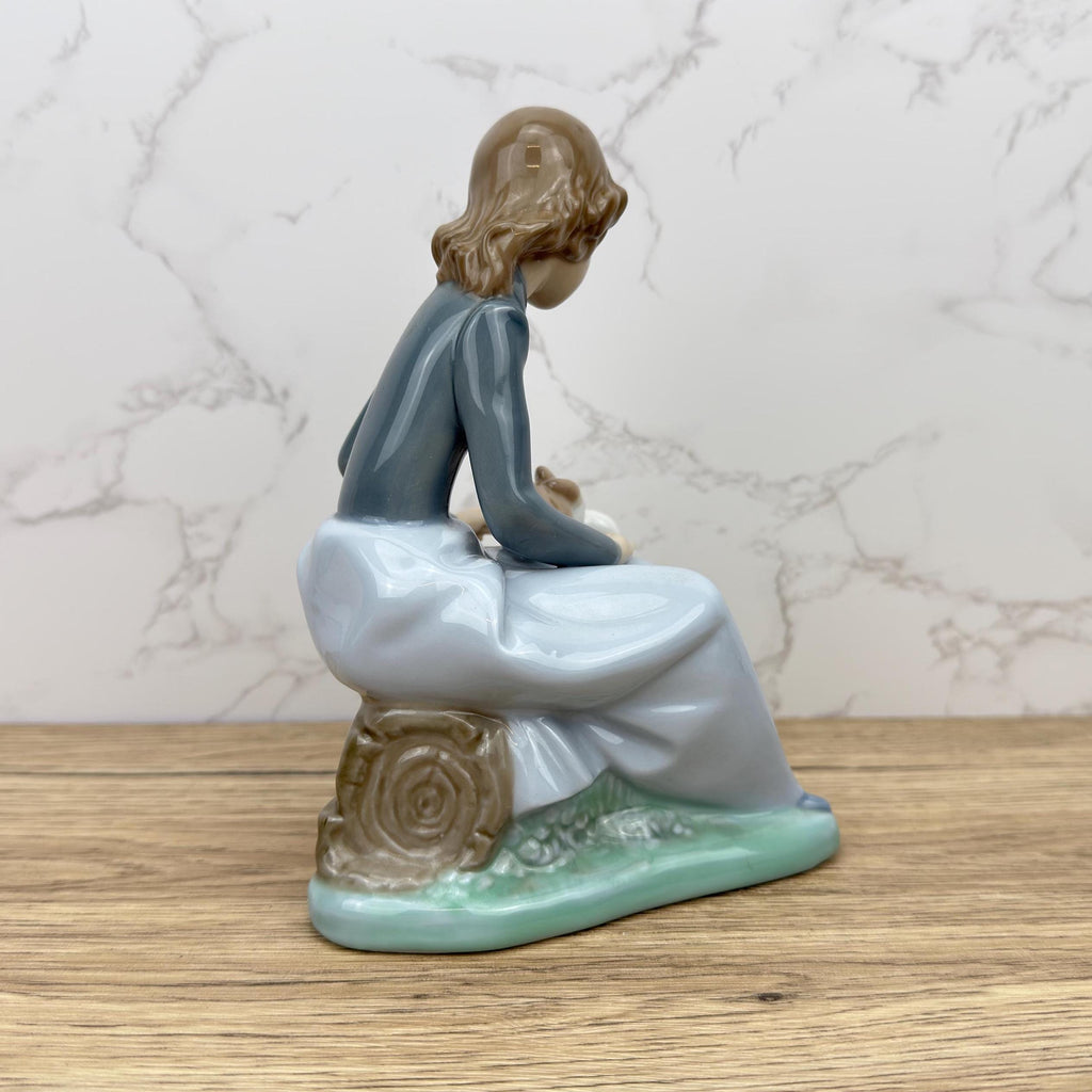 Vintage Rare Porcelain Lady with Rabbit Bunnies Figurine, Farm Girl Figurine, Nao by Lladro Ceramic Collectible Decorative Display Ornaments