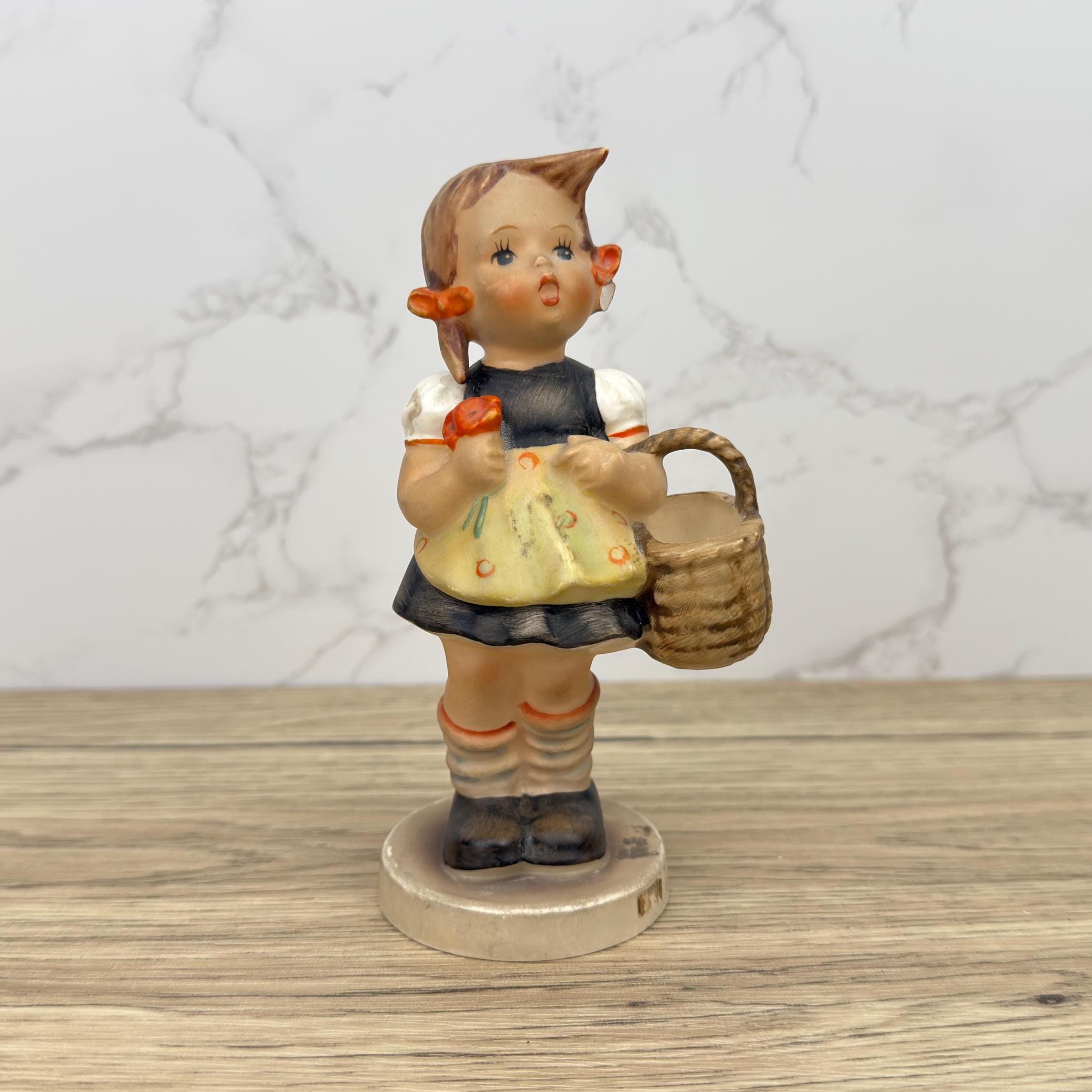 Vintage Goebel Hummel "Sister" Figurine 98/0, West Germany (Damaged)