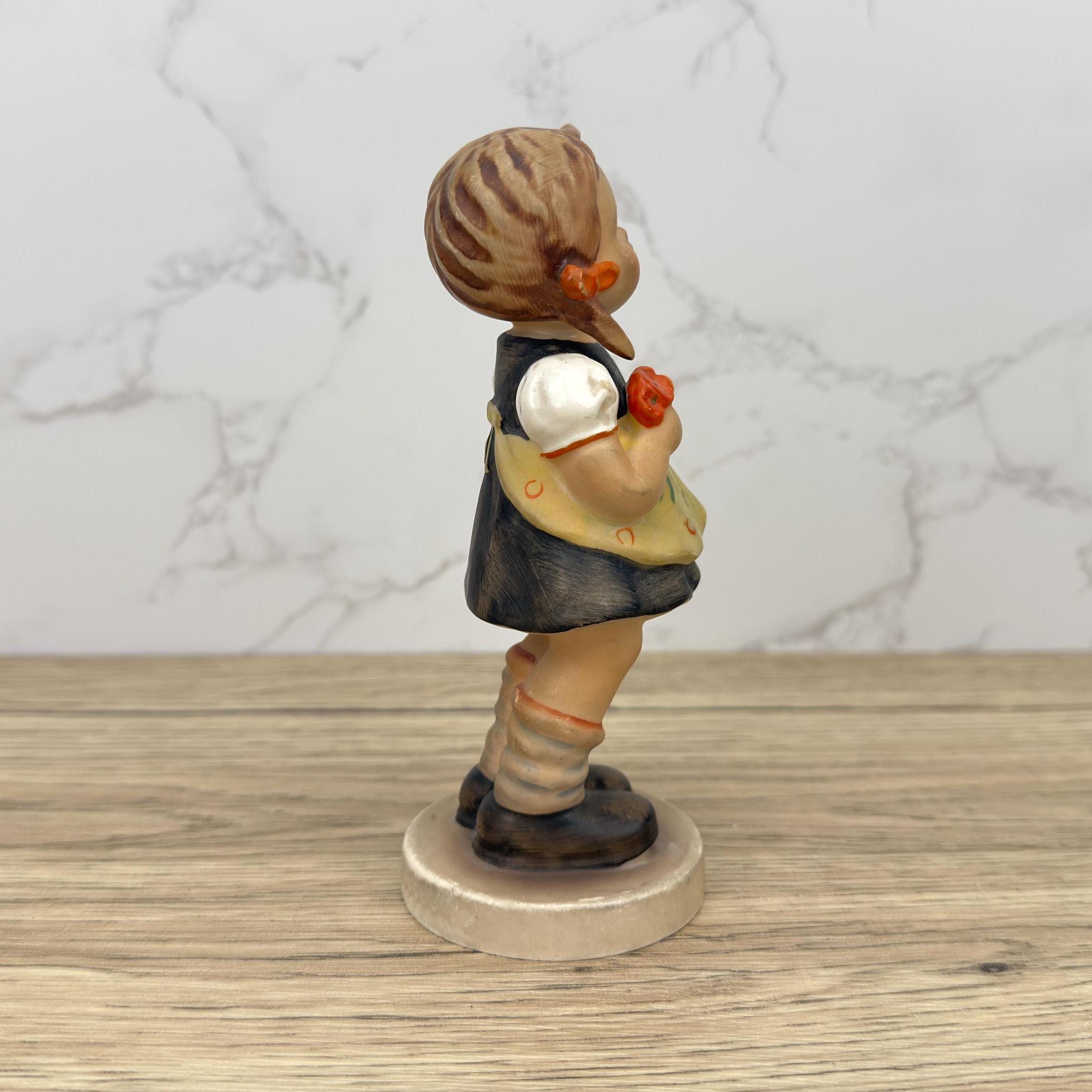 Vintage Goebel Hummel "Sister" Figurine 98/0, West Germany (Damaged)