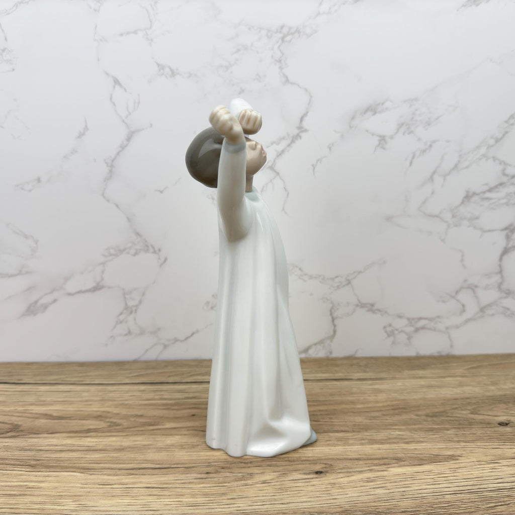 Vintage Lladro Boy Awaking Porcelain Figurine 4870, Collectible Spain