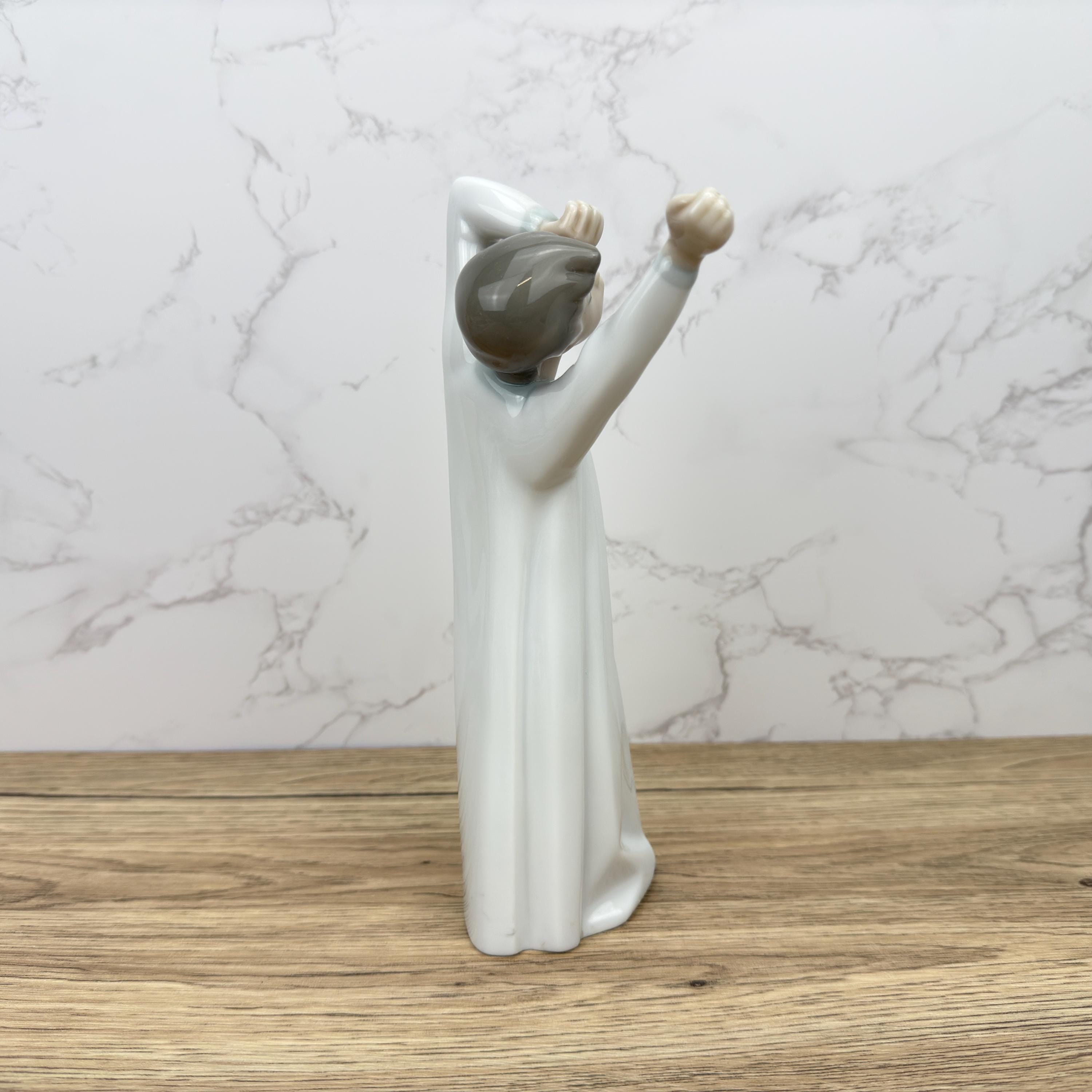 Vintage Lladro Boy Awaking Porcelain Figurine 4870, Collectible Spain